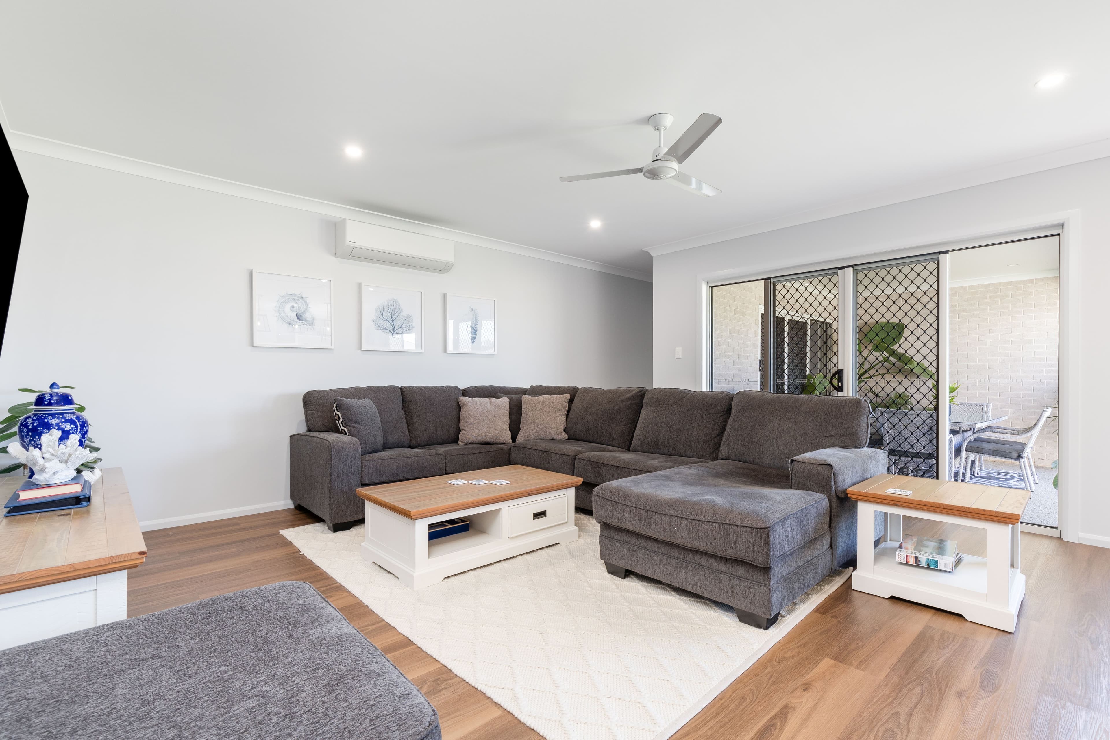 72 Canterbury Road, Emerald QLD 4720, Emerald - Thumbnail 8