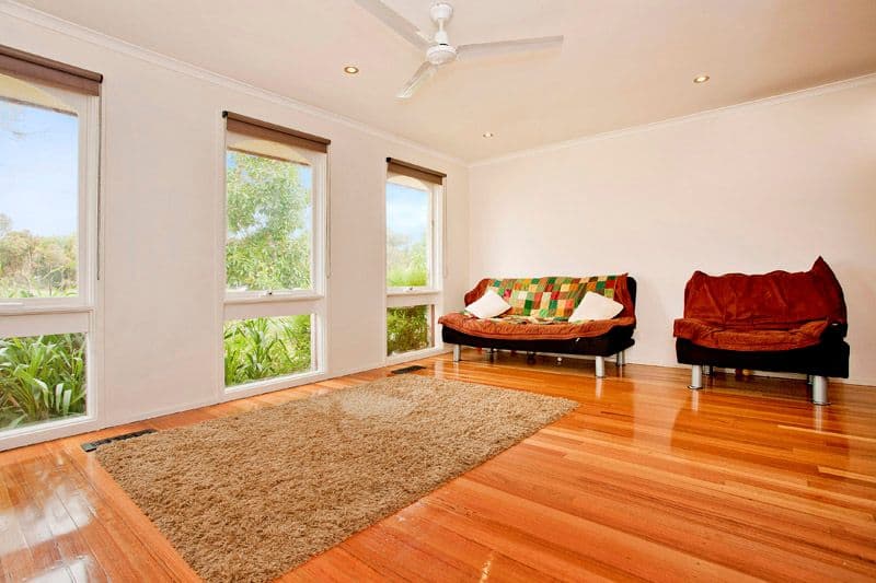 34 Silver Street, Eltham, Eltham - Thumbnail 2