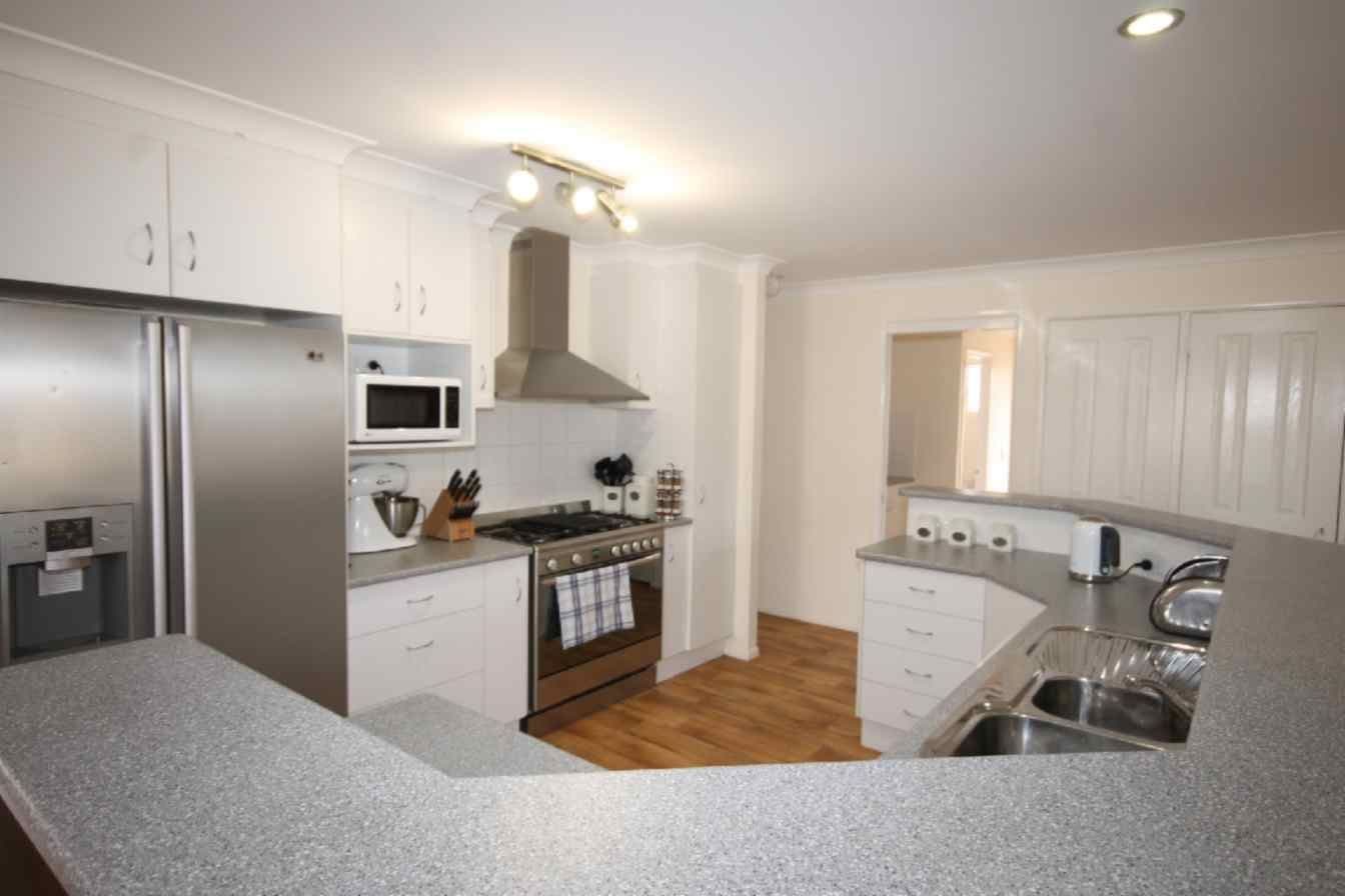 57 Southern Cross Drive, DALBY QLD 4405, Dalby - Thumbnail 2