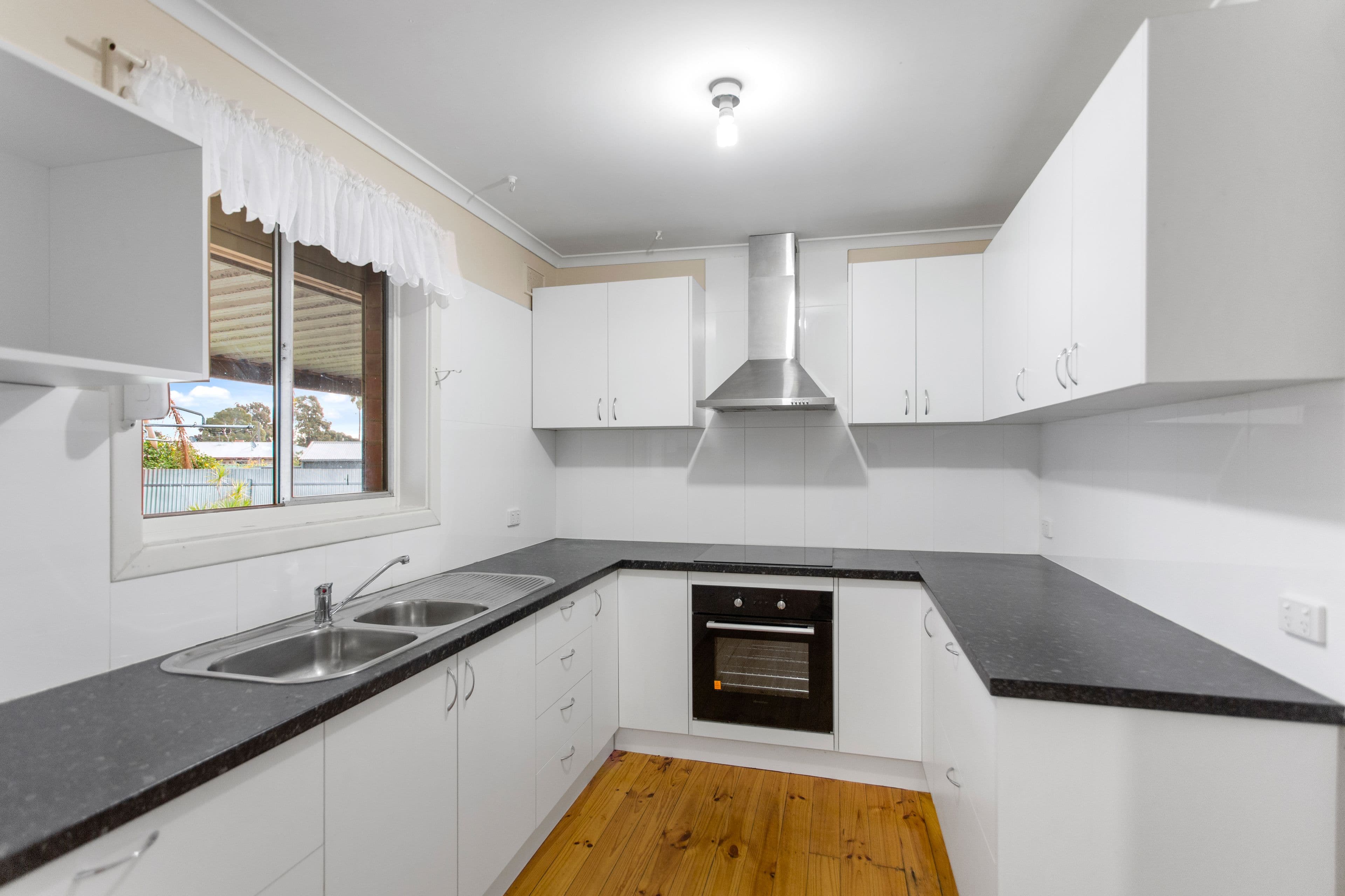 74 McKenzie Road, Elizabeth Downs SA 5113, Elizabeth Downs - Thumbnail 3