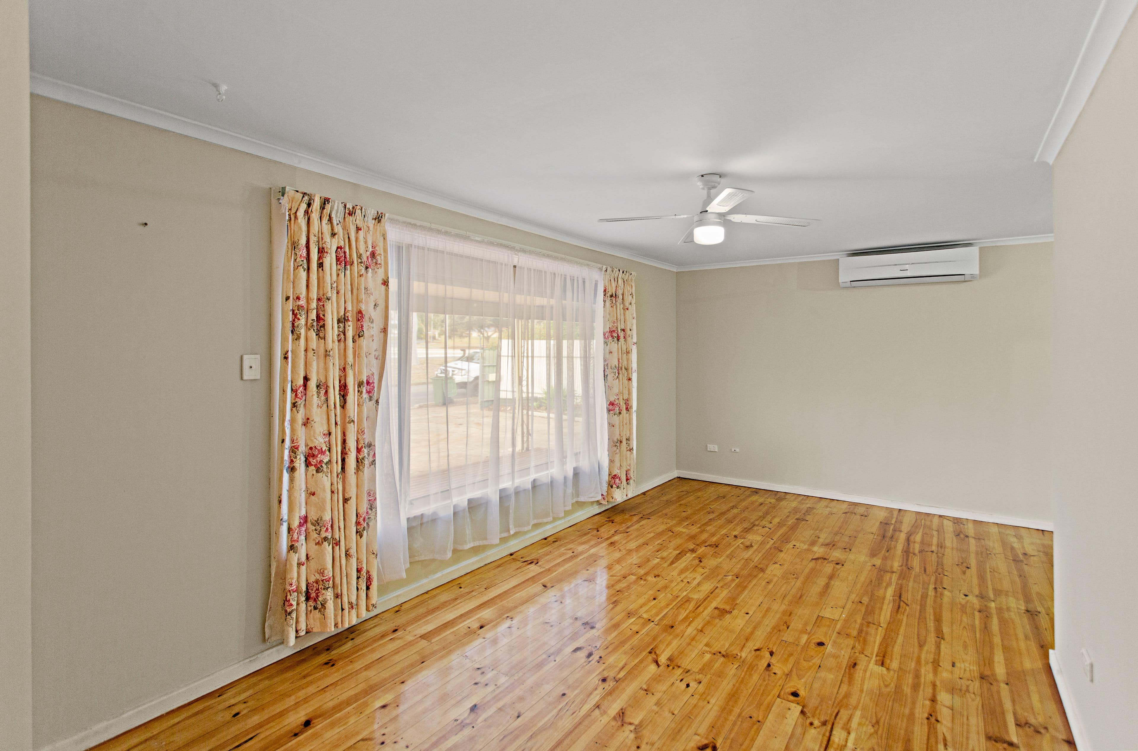 74 McKenzie Road, Elizabeth Downs SA 5113, Elizabeth Downs - Thumbnail 4