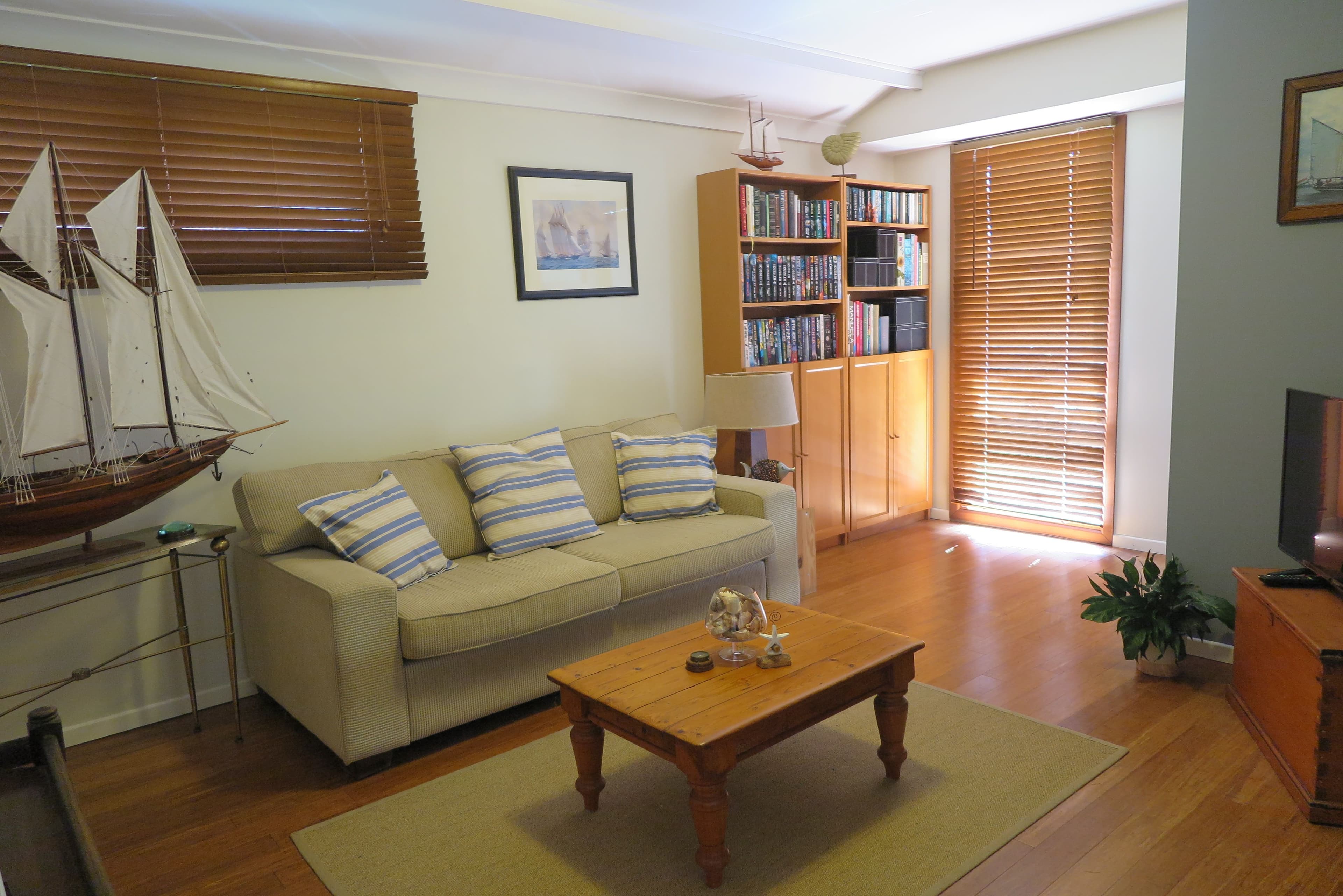 26 Teal Avenue, Paradise Point QLD 4216, Paradise Point - Thumbnail 4