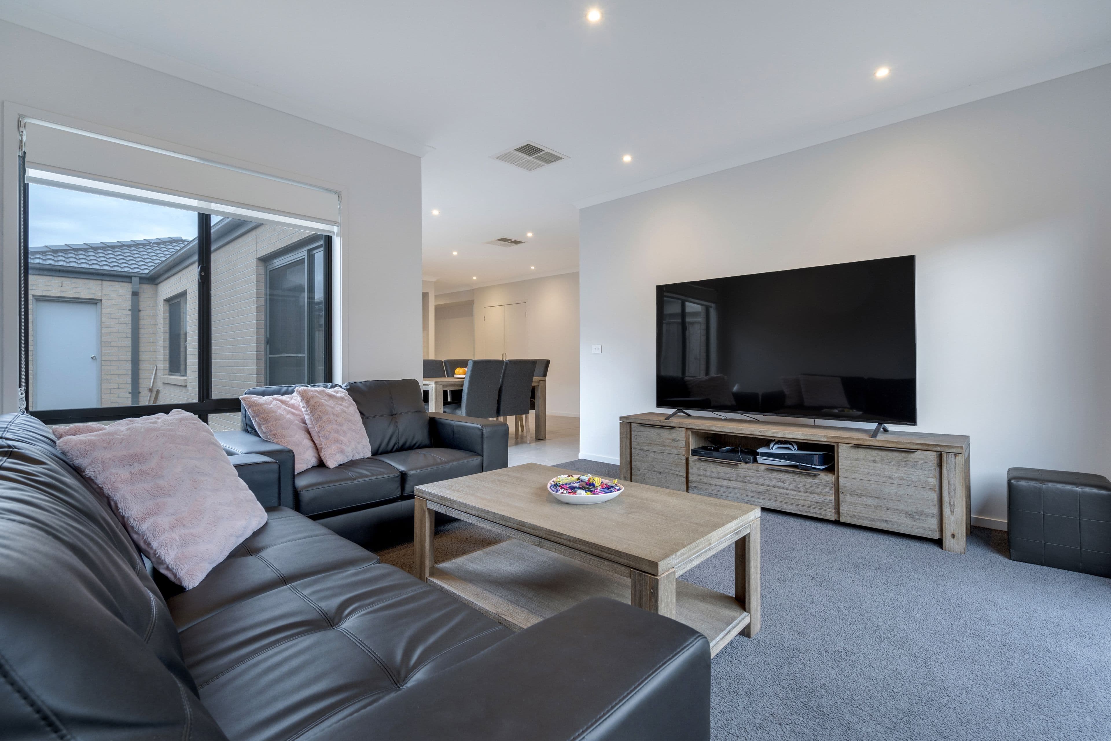 27 Fadaro Street, Kalkallo VIC 3064, Kalkallo - Thumbnail 8