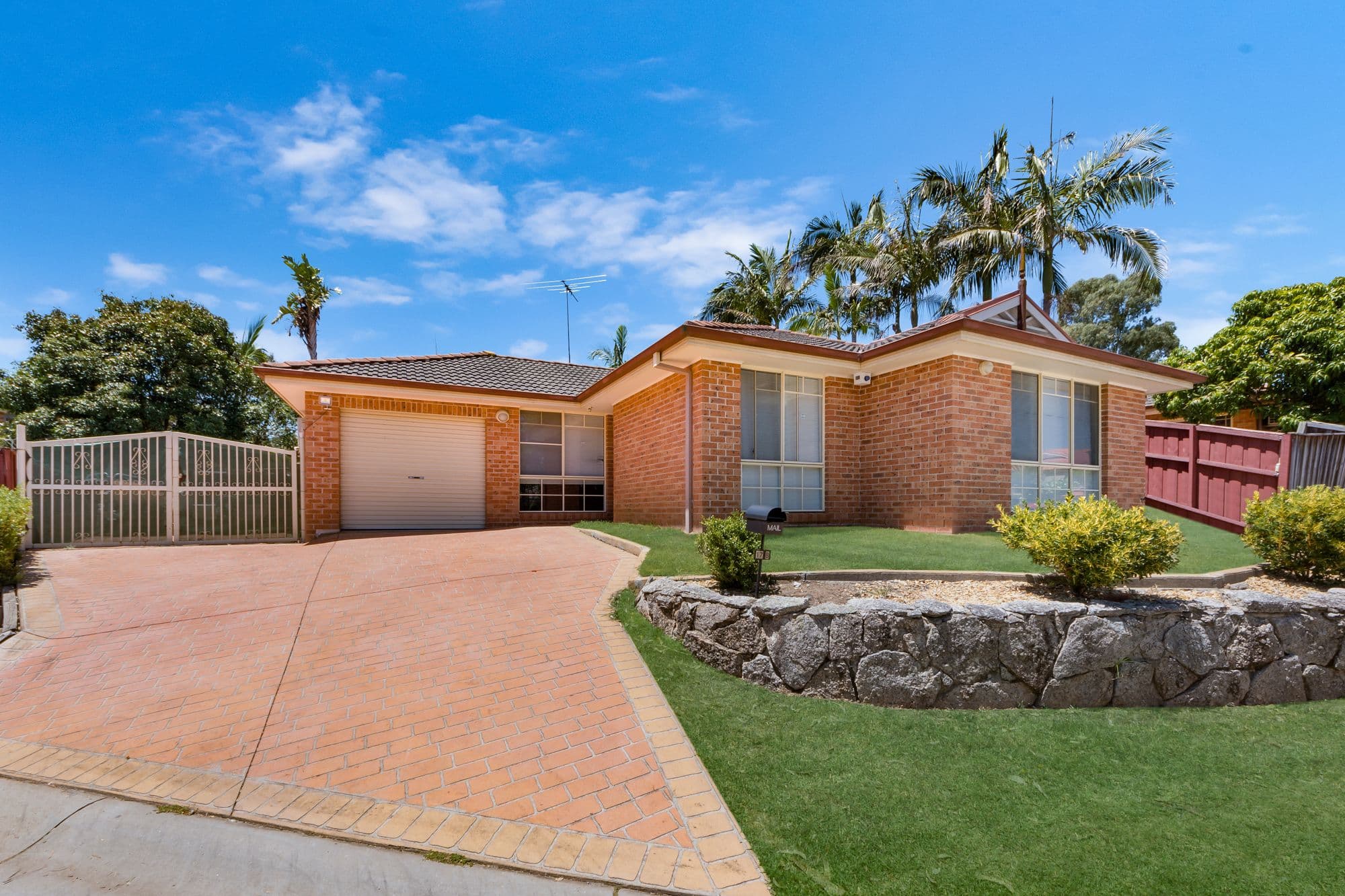 17 Roberts Road, Casula - Image 1