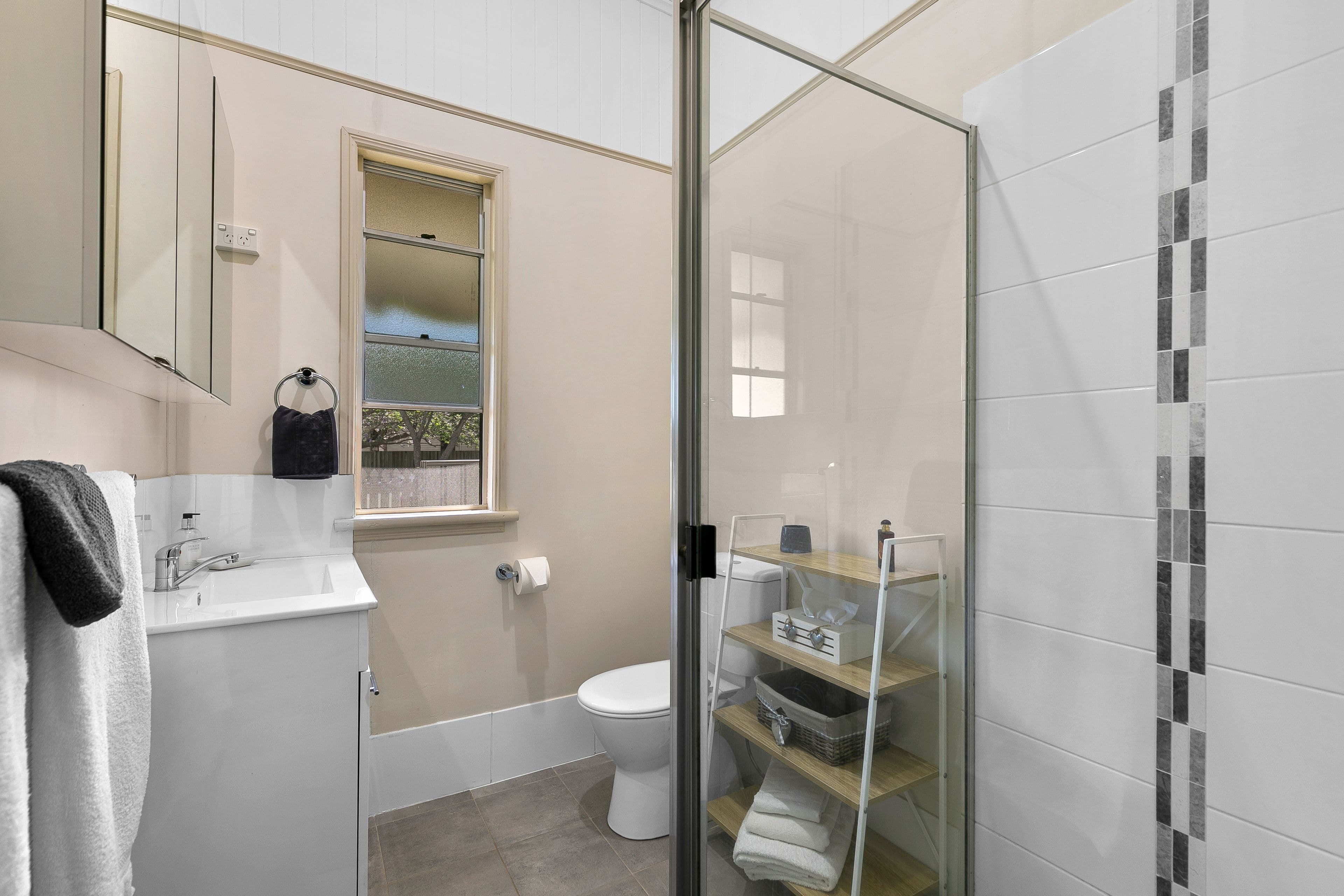 43 Anzac Avenue, Newtown QLD 4350, Newtown - Thumbnail 7