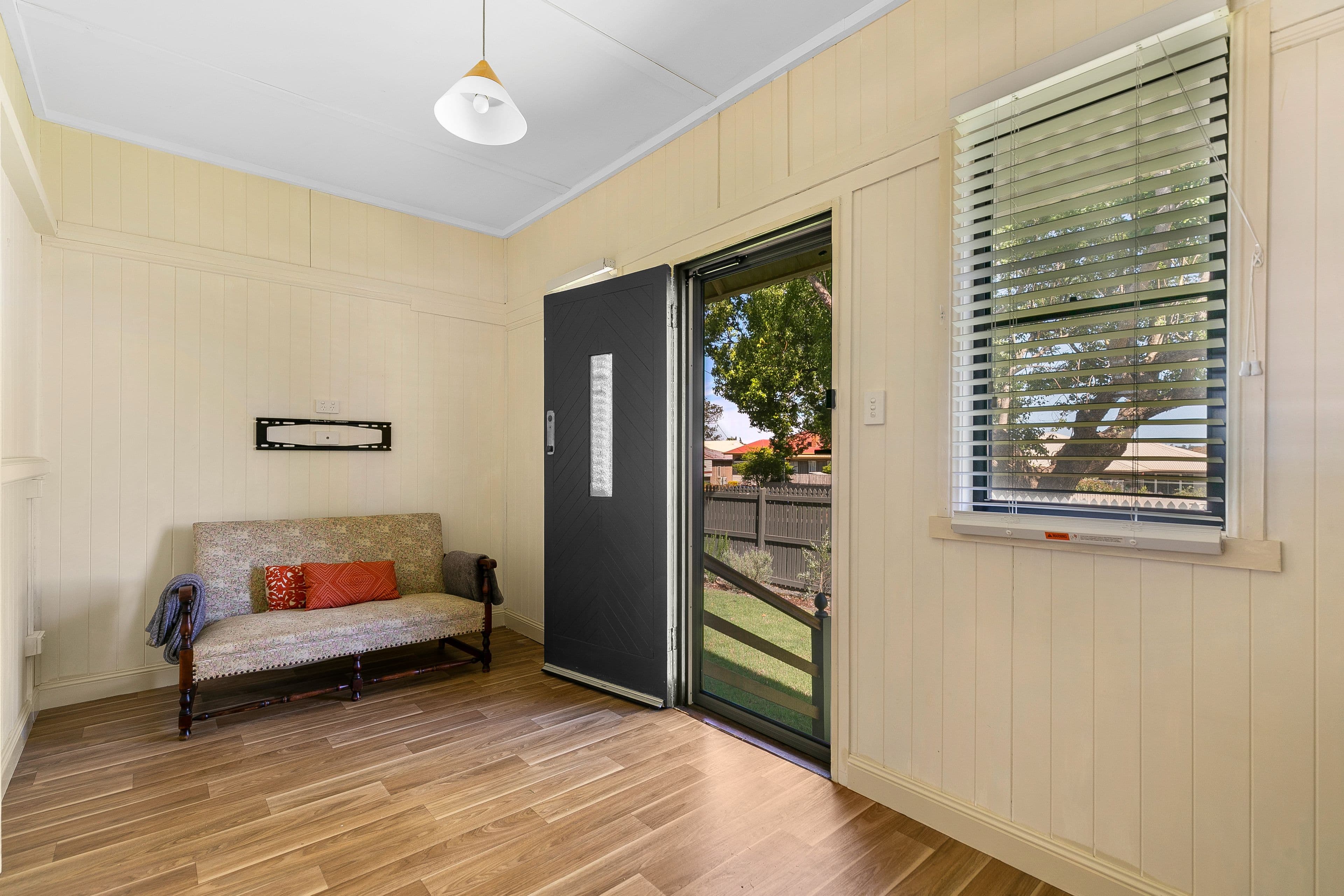 43 Anzac Avenue, Newtown QLD 4350, Newtown - Thumbnail 8