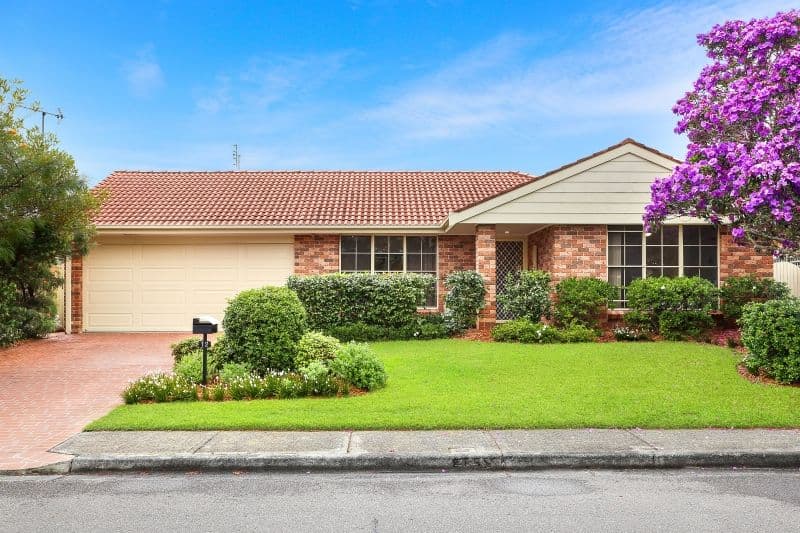 12 Greenvale Road, Green Point - Image 1