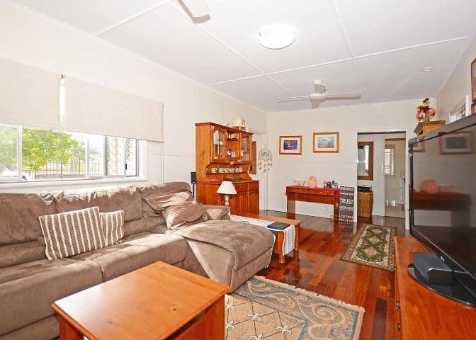 41 Beach Road, PIALBA QLD 4655, Pialba - Thumbnail 3