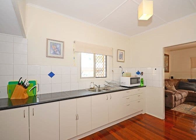 41 Beach Road, PIALBA QLD 4655, Pialba - Thumbnail 5