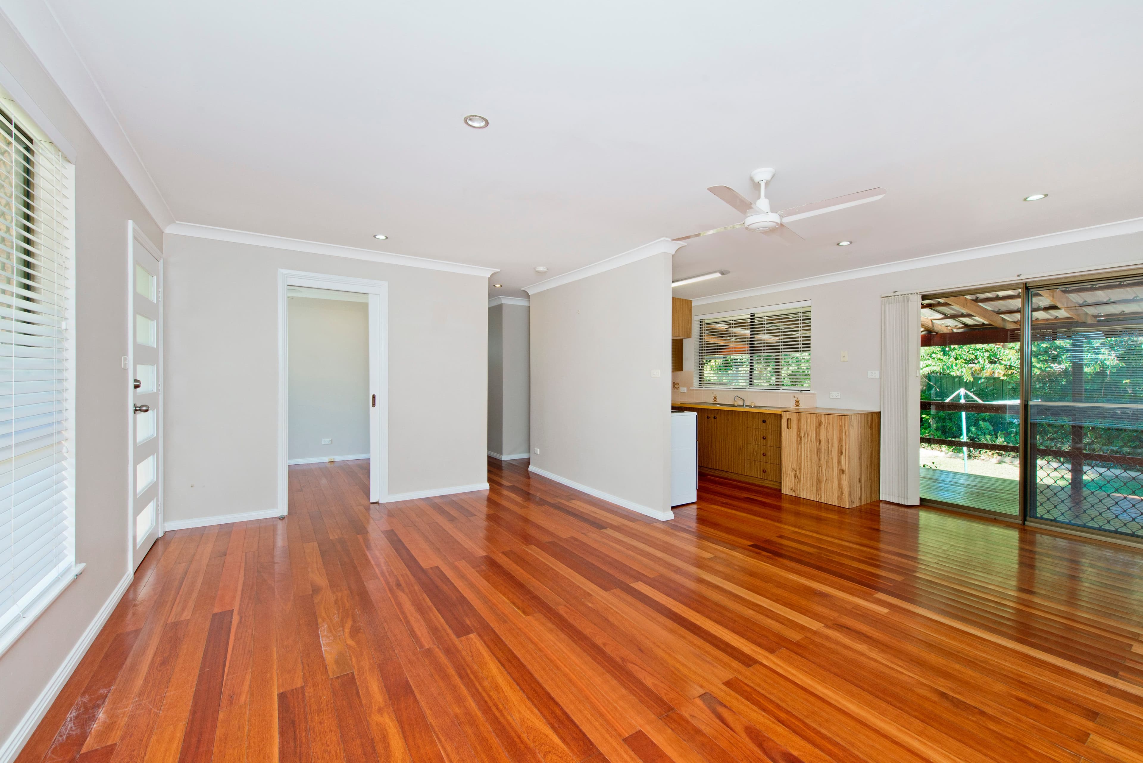 86 Duntroon Drive, ROKEBY TAS 7019, Rokeby - Thumbnail 4
