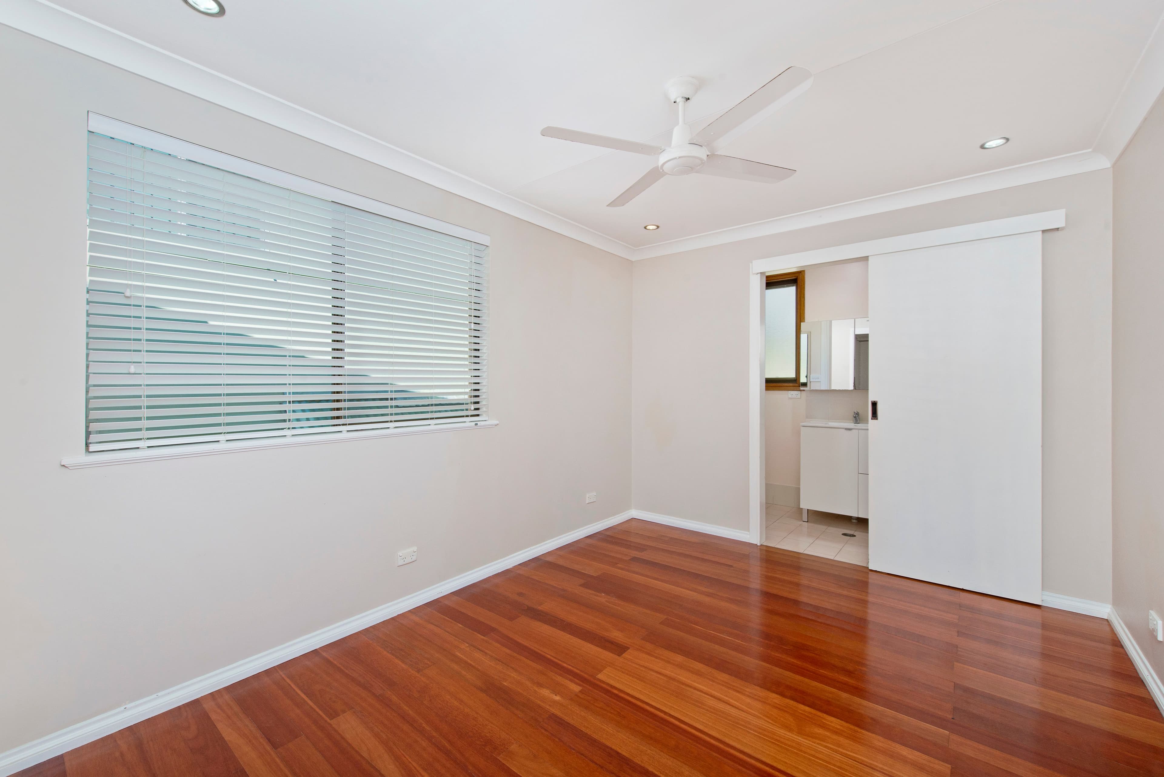 86 Duntroon Drive, ROKEBY TAS 7019, Rokeby - Thumbnail 5