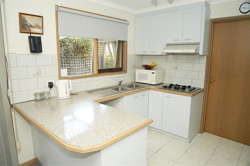 9 Graham Street, GLEN WAVERLEY VIC 3150, Glen Waverley - Thumbnail 2