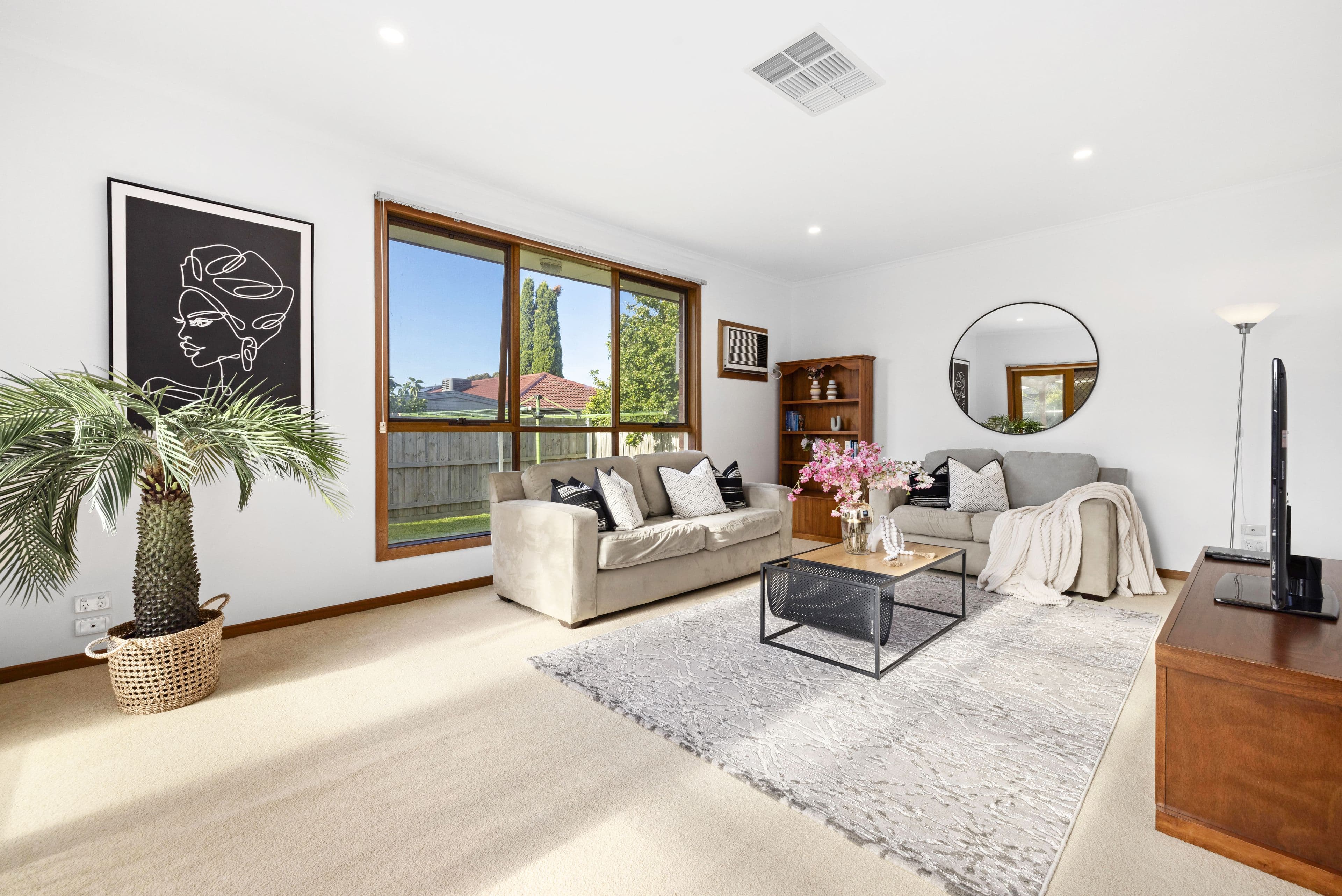 2 Endeavour Place, Wantirna South VIC 3152, Wantirna South - Thumbnail 2
