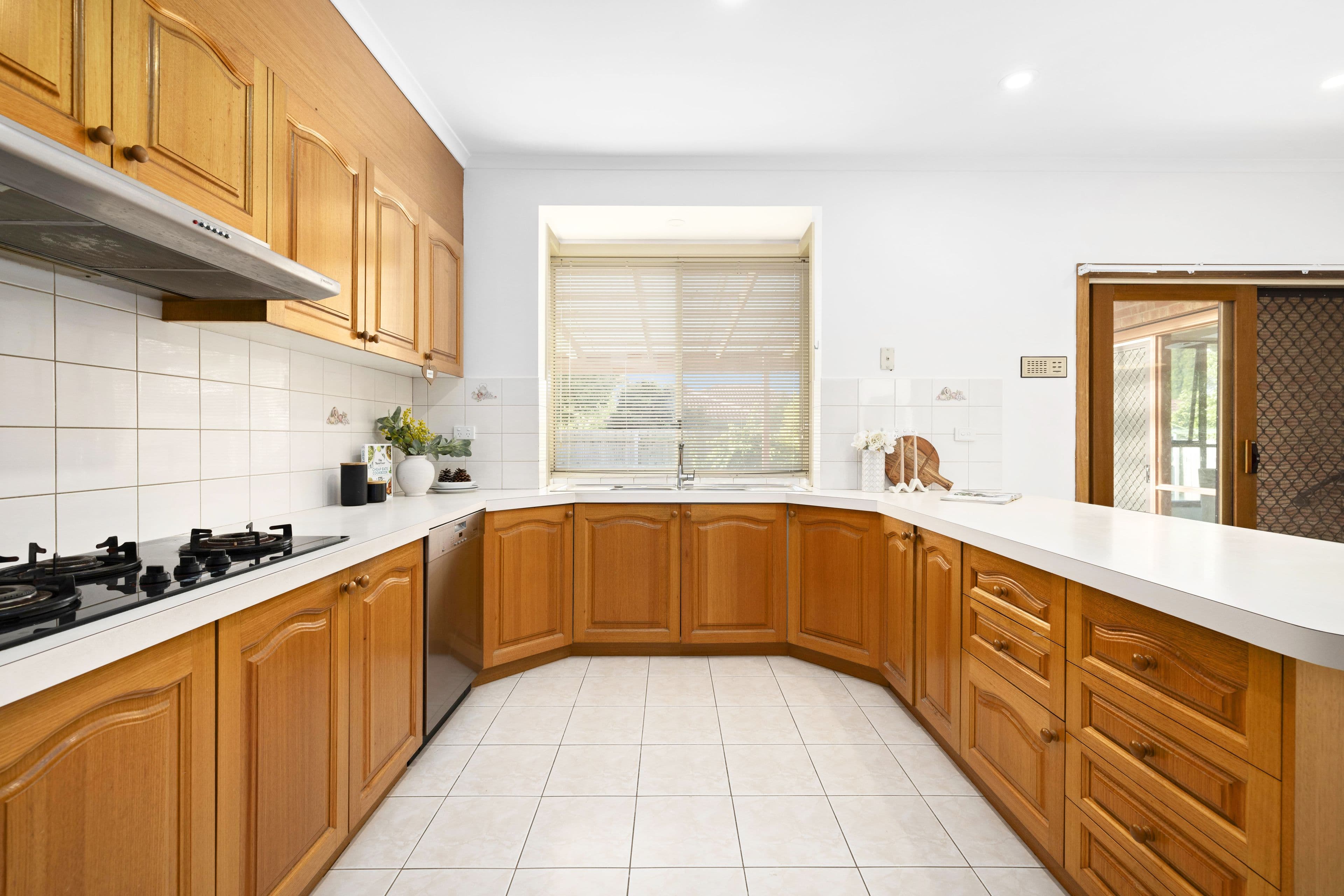 2 Endeavour Place, Wantirna South VIC 3152, Wantirna South - Thumbnail 4