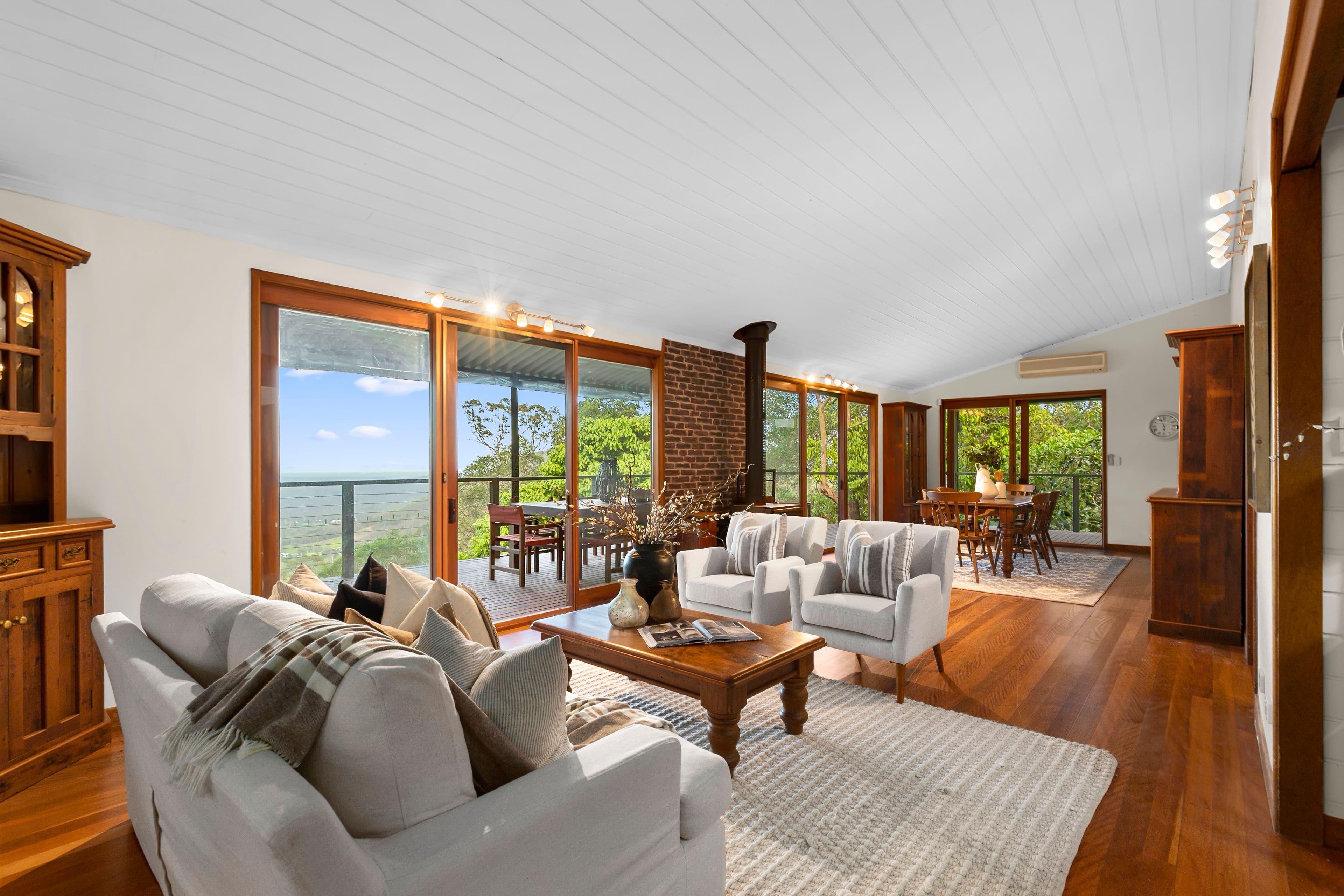950 Mount Nebo Road, Jollys Lookout QLD 4520, Jollys Lookout - Image 1