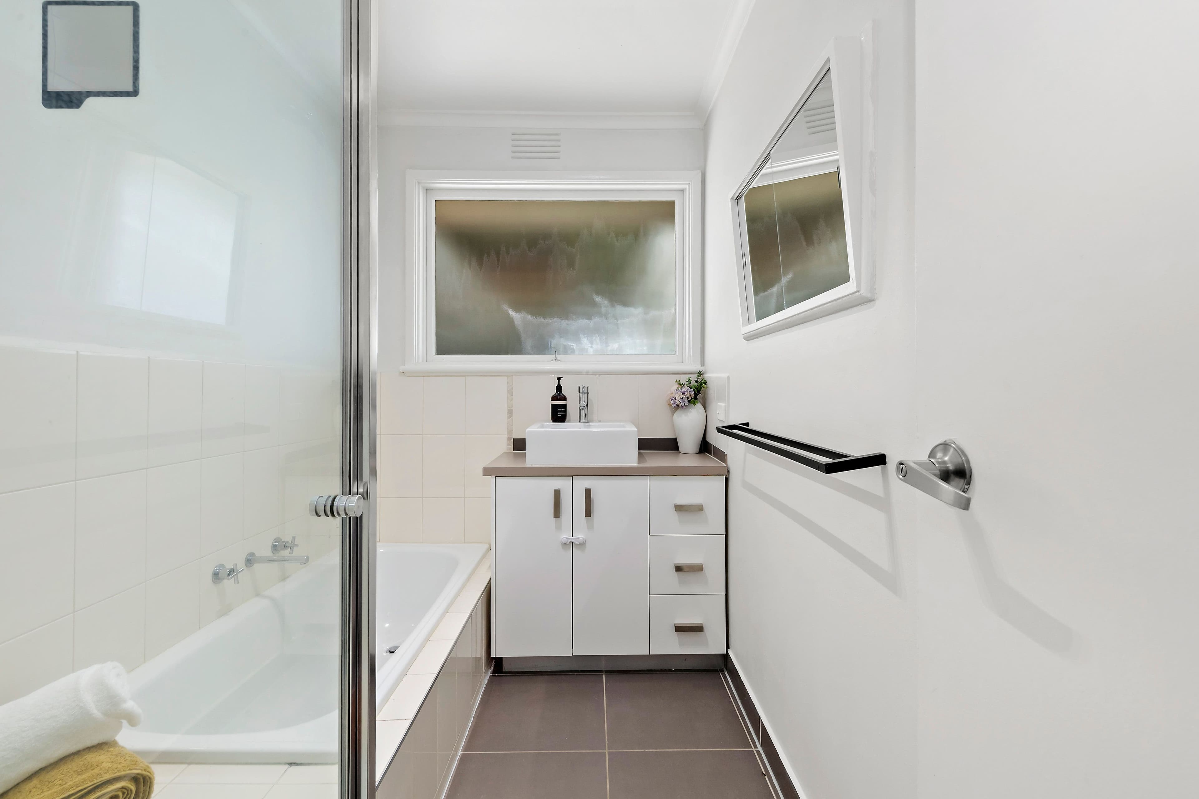 14 Valerie Street, Lalor VIC 3075, Lalor - Thumbnail 6