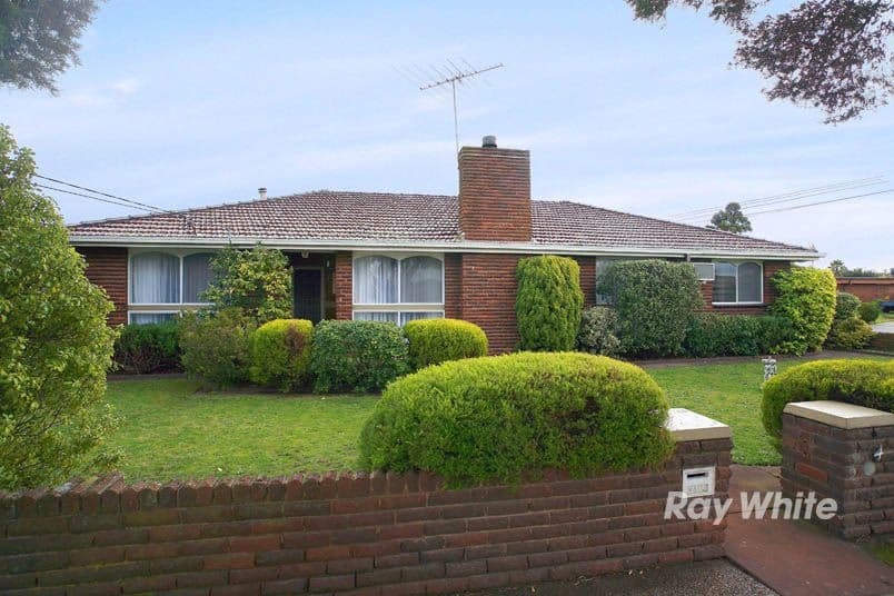 4 Woodstock Place, SPRINGVALE SOUTH VIC 3172, Springvale South - Image 1