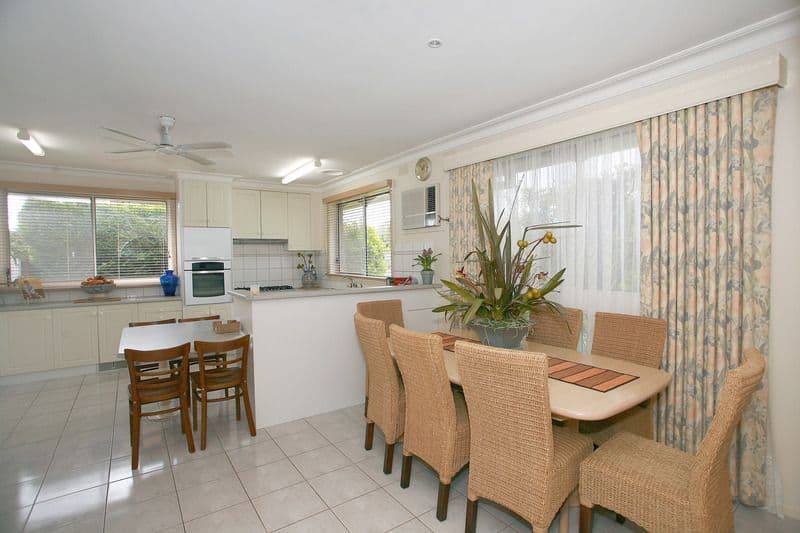 4 Woodstock Place, SPRINGVALE SOUTH VIC 3172, Springvale South - Thumbnail 6