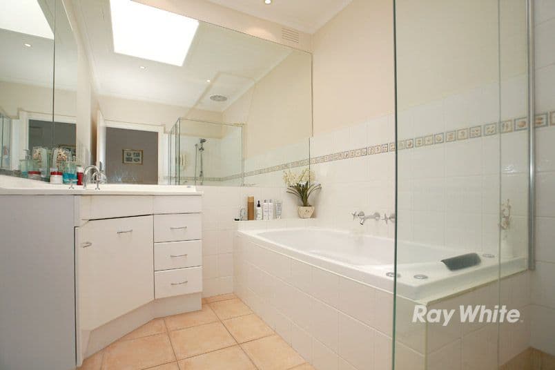 4 Woodstock Place, SPRINGVALE SOUTH VIC 3172, Springvale South - Thumbnail 8