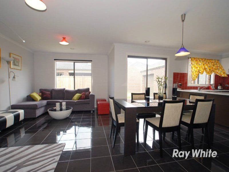 12 Sunline Way, LYNDHURST VIC 3975, Lyndhurst - Thumbnail 2