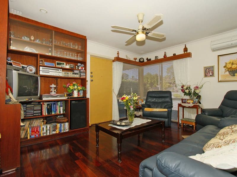25 Dallington Crescent, BALGA WA 6061, Balga - Thumbnail 3