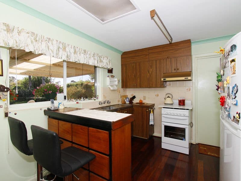 25 Dallington Crescent, BALGA WA 6061, Balga - Thumbnail 5