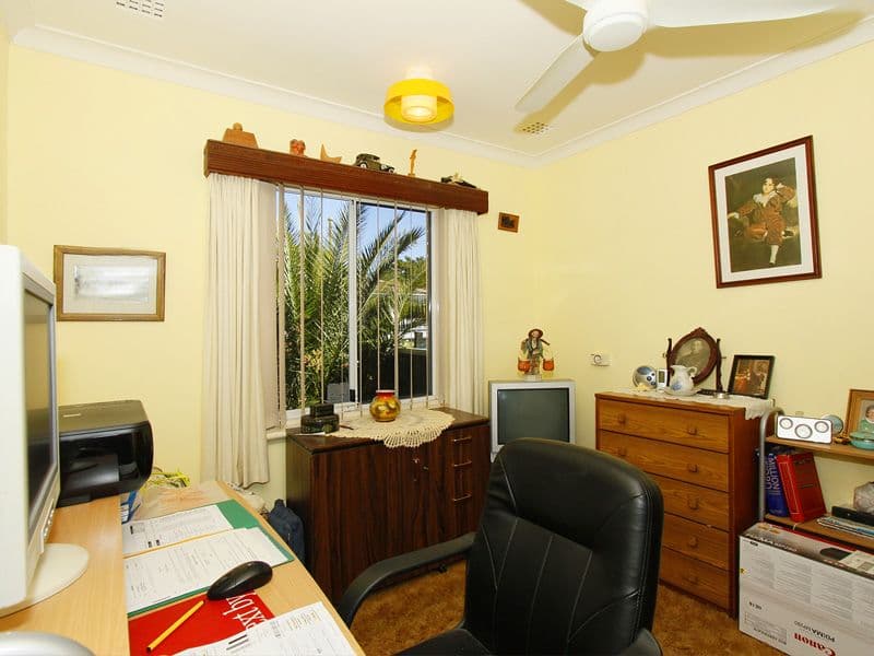 25 Dallington Crescent, BALGA WA 6061, Balga - Thumbnail 8