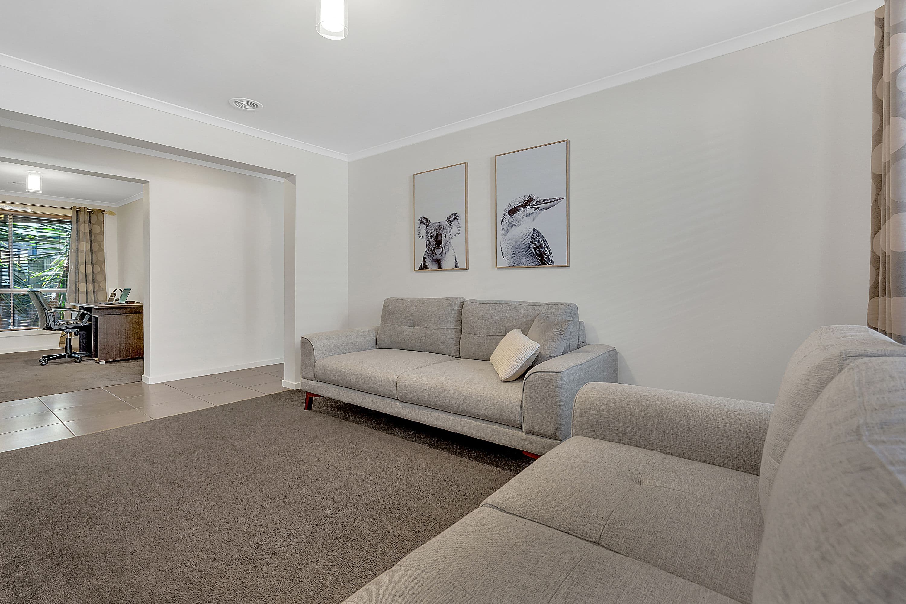 26 Gippsland Way, Craigieburn VIC 3064, Craigieburn - Thumbnail 3
