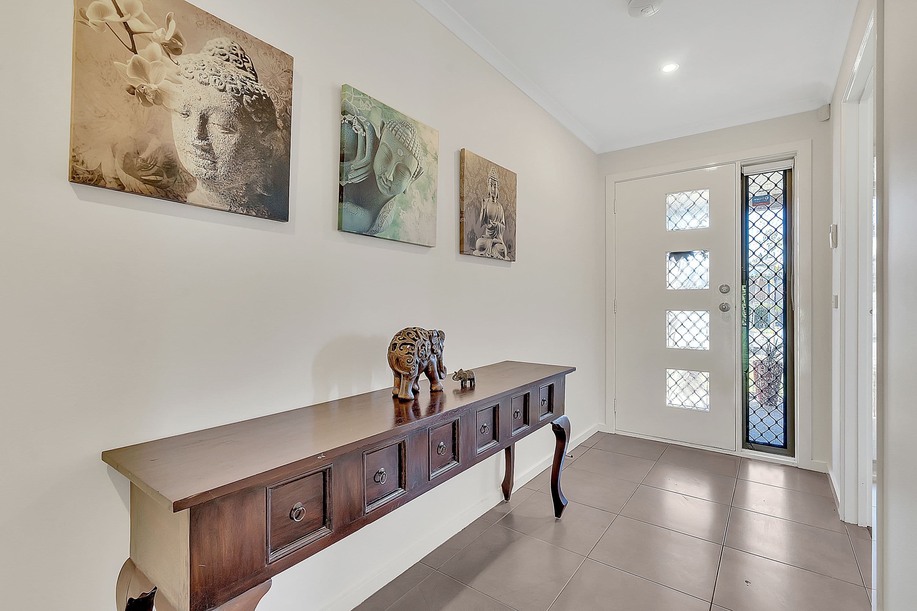 26 Gippsland Way, Craigieburn VIC 3064, Craigieburn - Thumbnail 4
