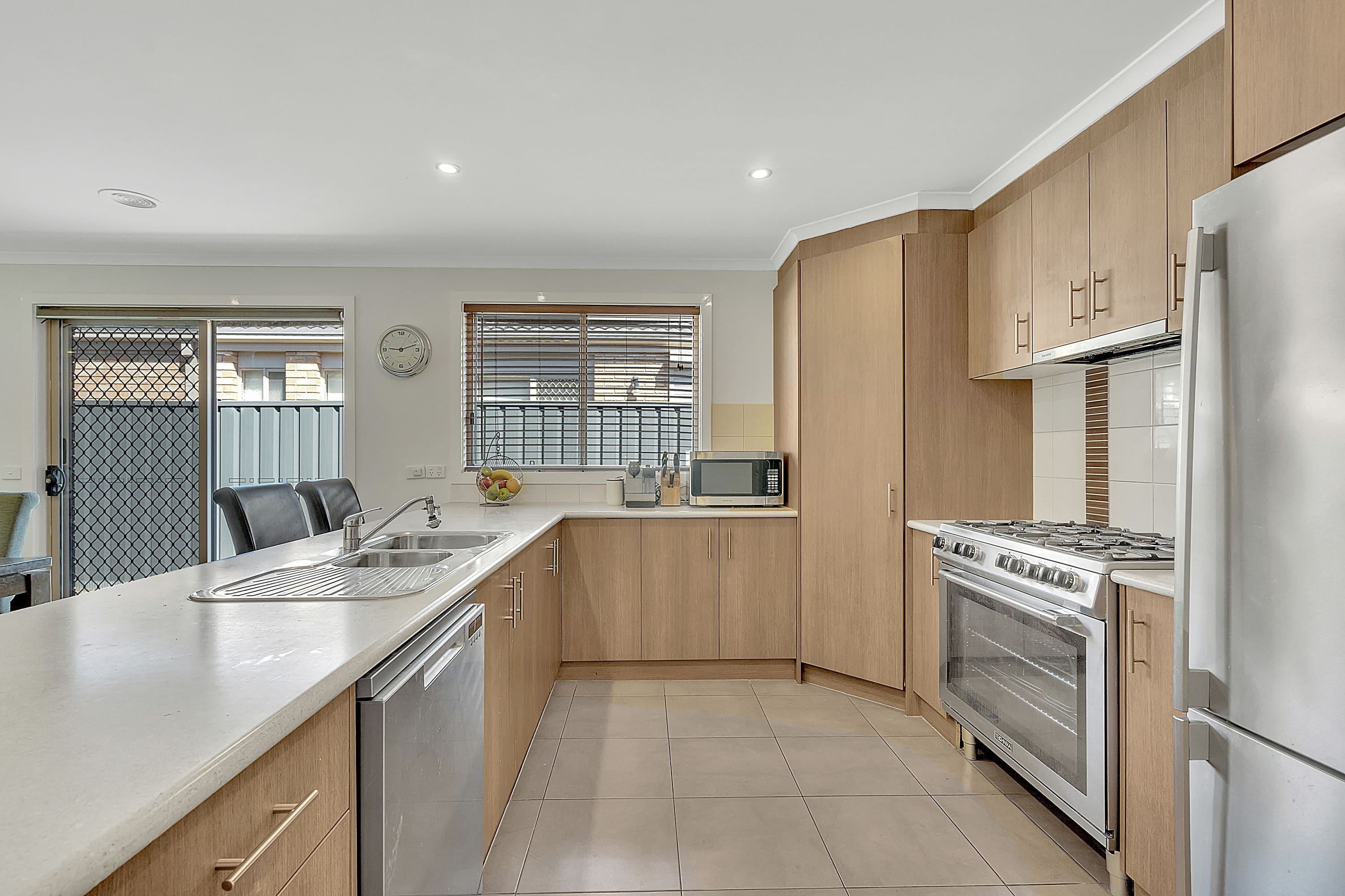 26 Gippsland Way, Craigieburn VIC 3064, Craigieburn - Thumbnail 6
