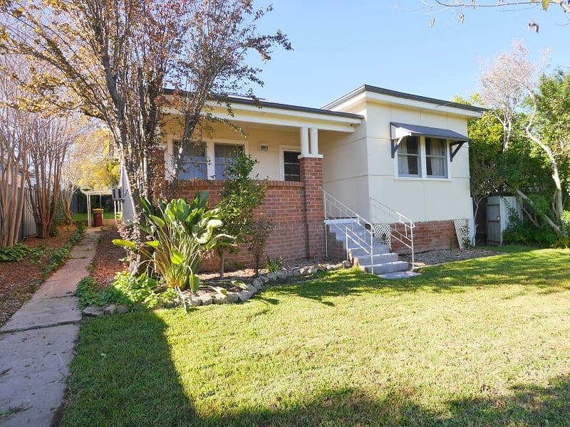 9 Nelson Street, Cowra NSW 2794, Cowra - Image 1