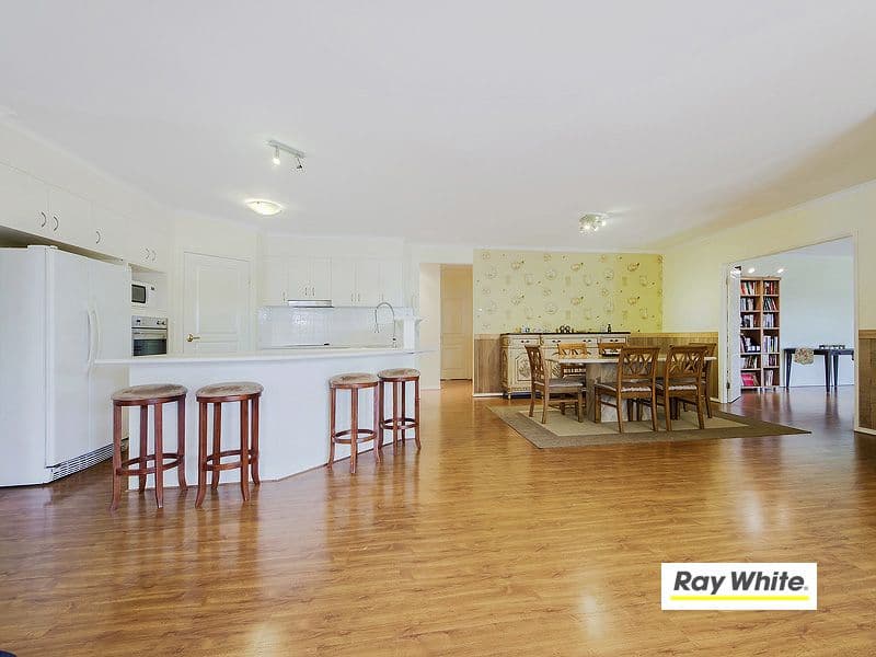5 Cedarton Crescent, ORMEAU QLD 4208, Ormeau - Thumbnail 4