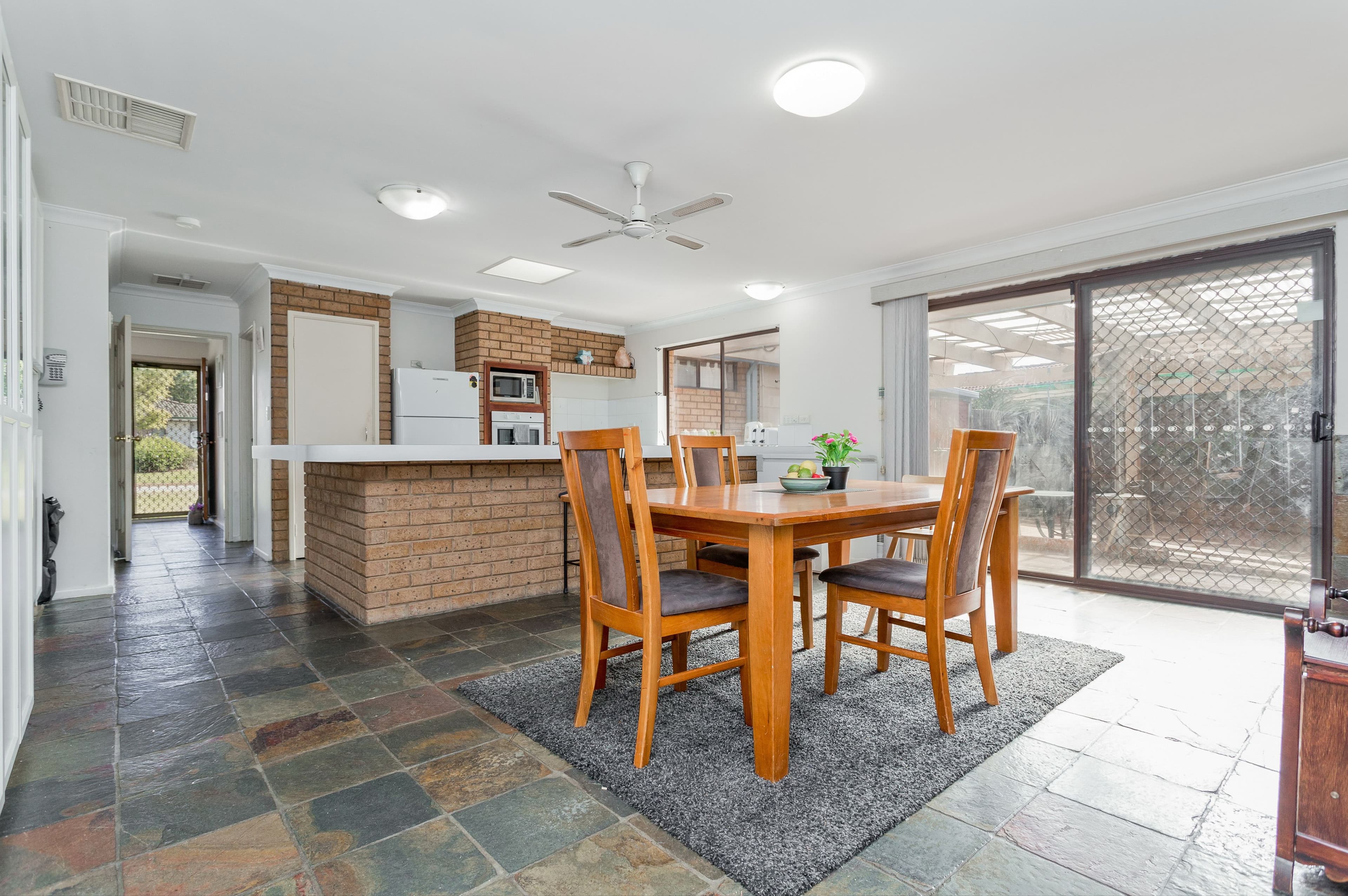 16 Waverley Way, Parkwood WA 6147, Parkwood - Image 1