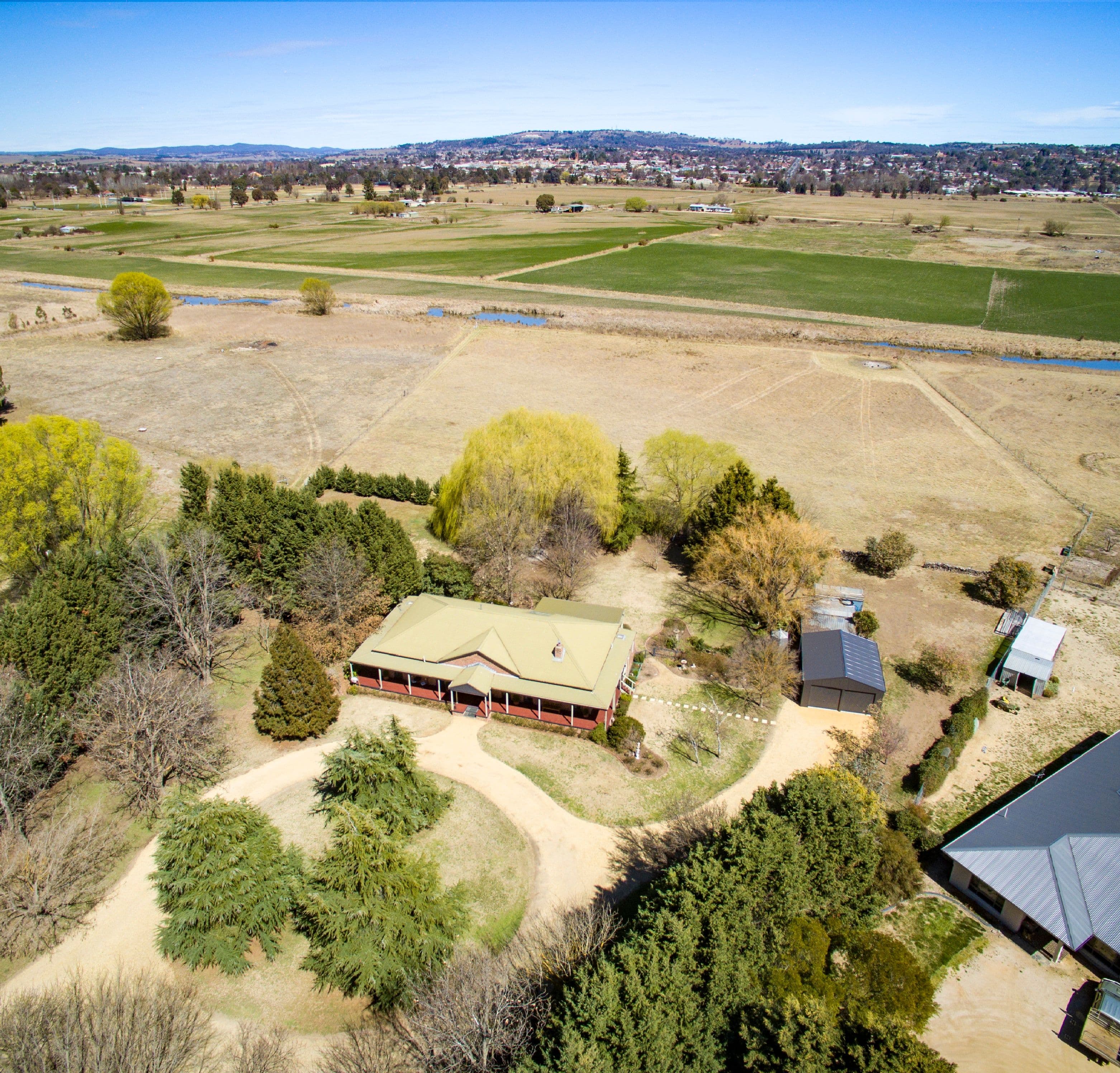 13 Leo Grant Drive, Kelso - Image 1