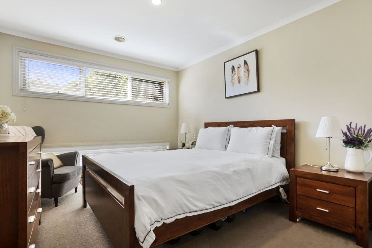 15 Hasluck Gardens, Point Cook VIC 3030, Point Cook - Thumbnail 6
