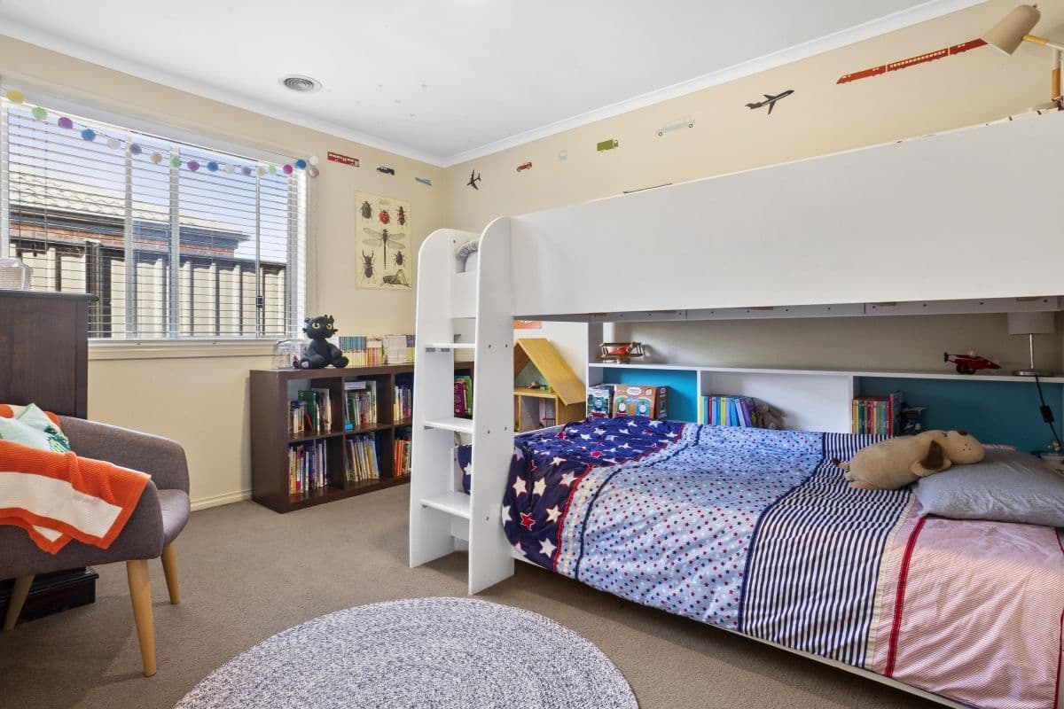 15 Hasluck Gardens, Point Cook VIC 3030, Point Cook - Thumbnail 8