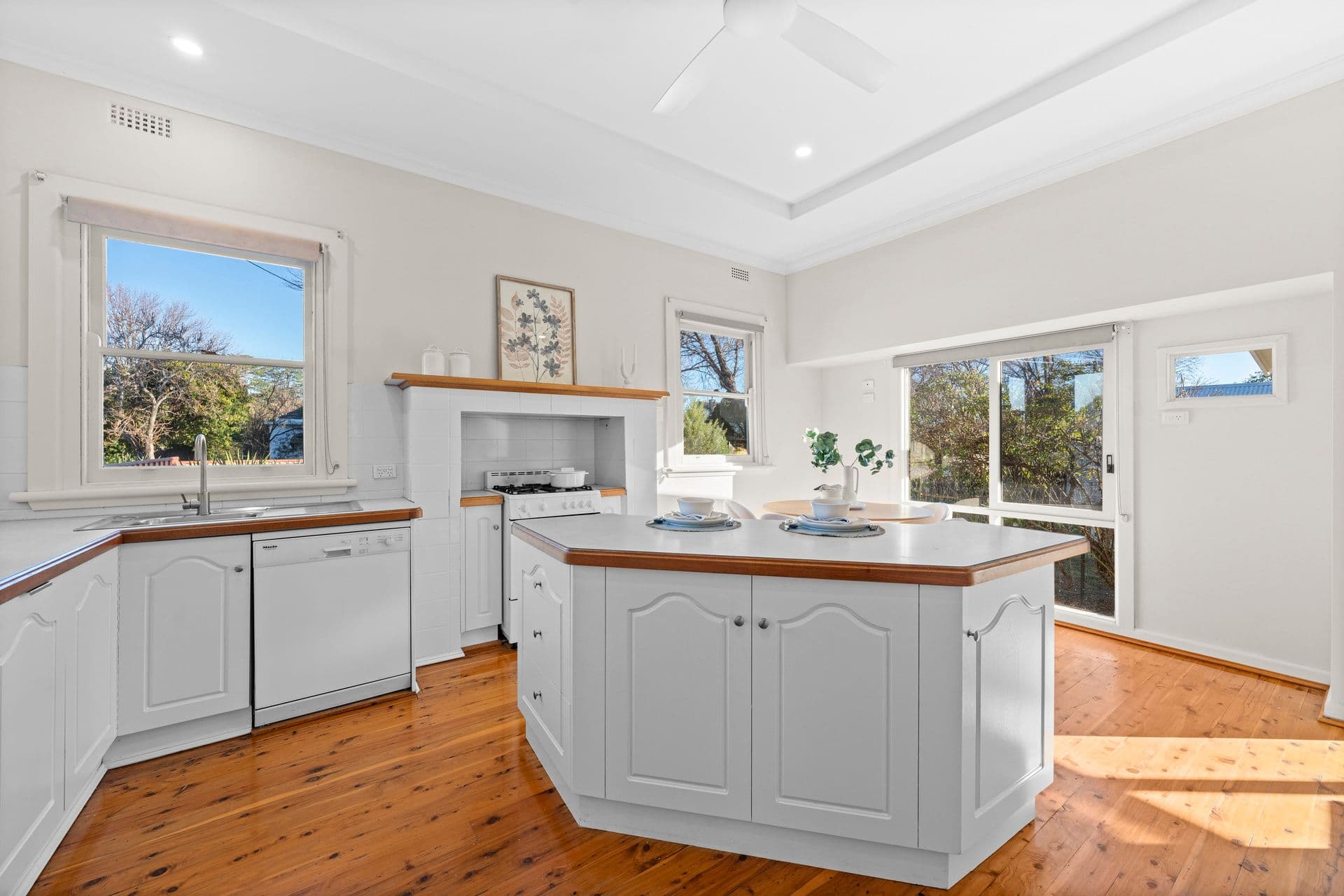 10 Margaret Street, Benalla VIC 3672, Benalla - Thumbnail 6