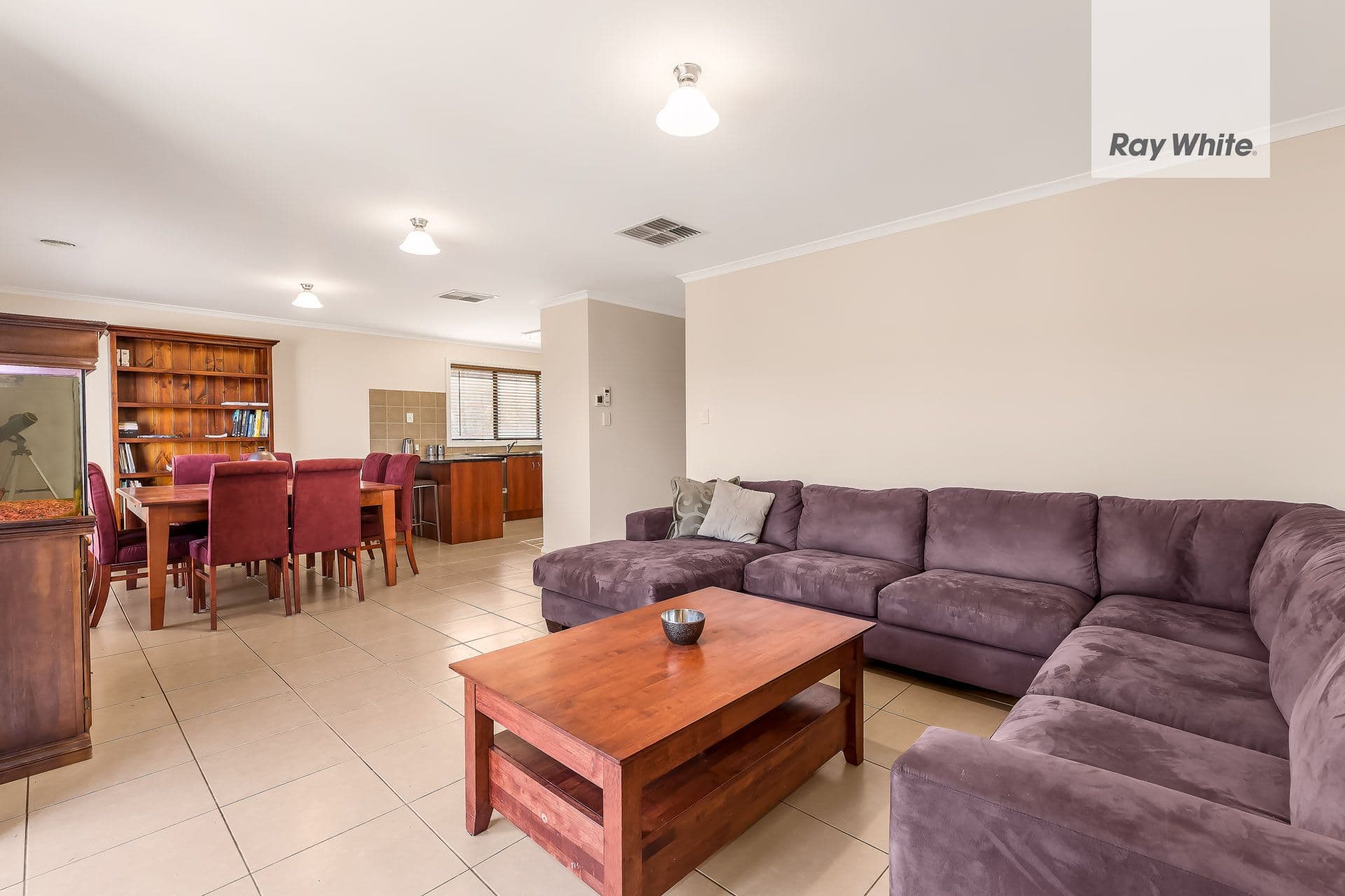 33 McArthurs Road, South Morang VIC 3752, South Morang - Thumbnail 3