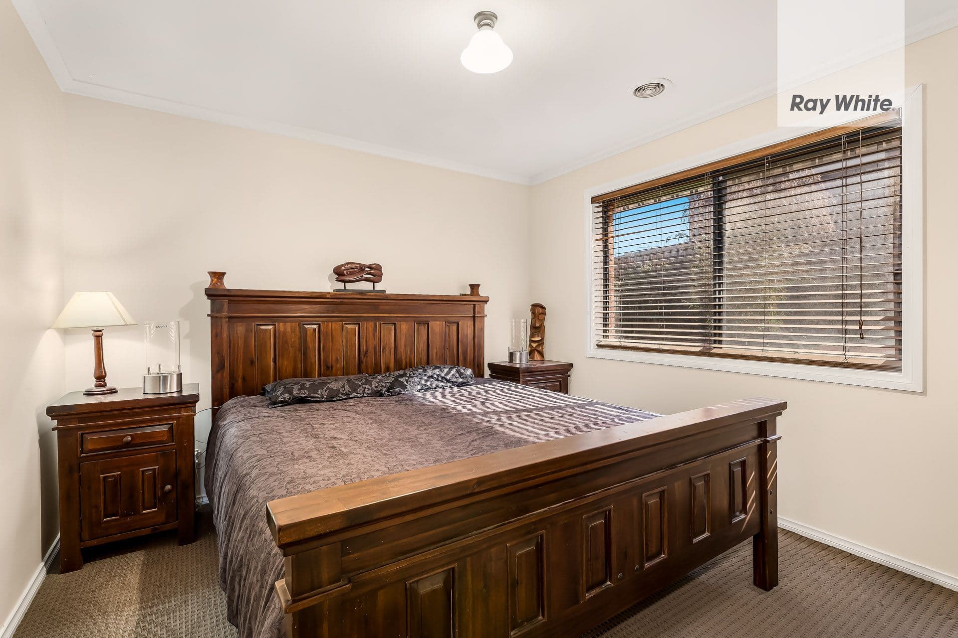 33 McArthurs Road, South Morang VIC 3752, South Morang - Thumbnail 4