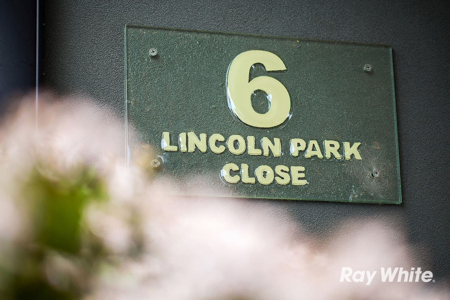 6 Lincoln Park Close, Point Cook VIC 3030, Point Cook - Thumbnail 4