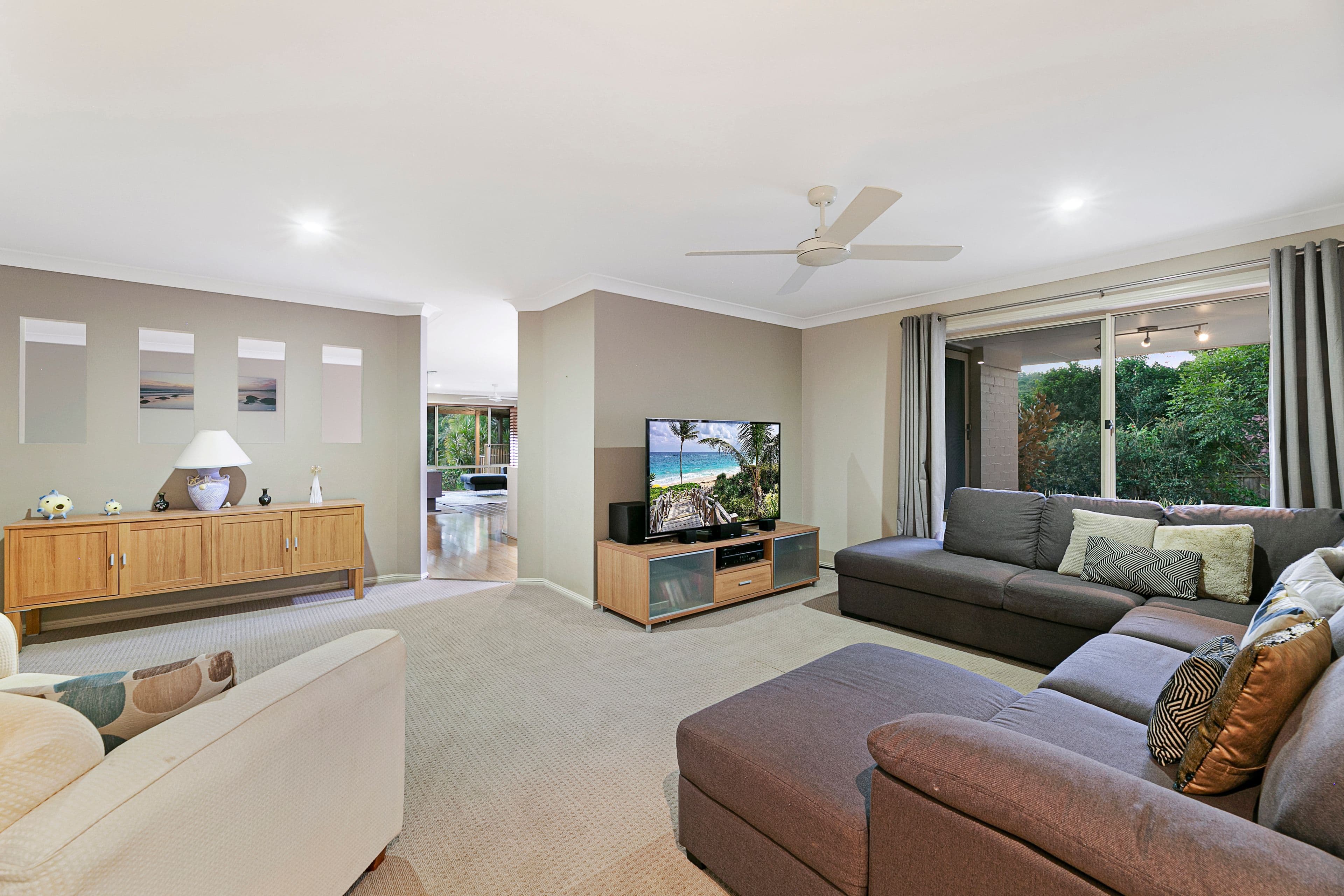 6 Yellowash Court, Bonogin QLD 4213, Bonogin - Thumbnail 4