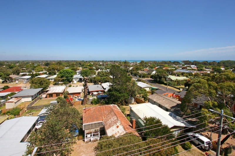 82 & 84 Fourth Avenue, ROSEBUD VIC 3939, Rosebud - Thumbnail 3