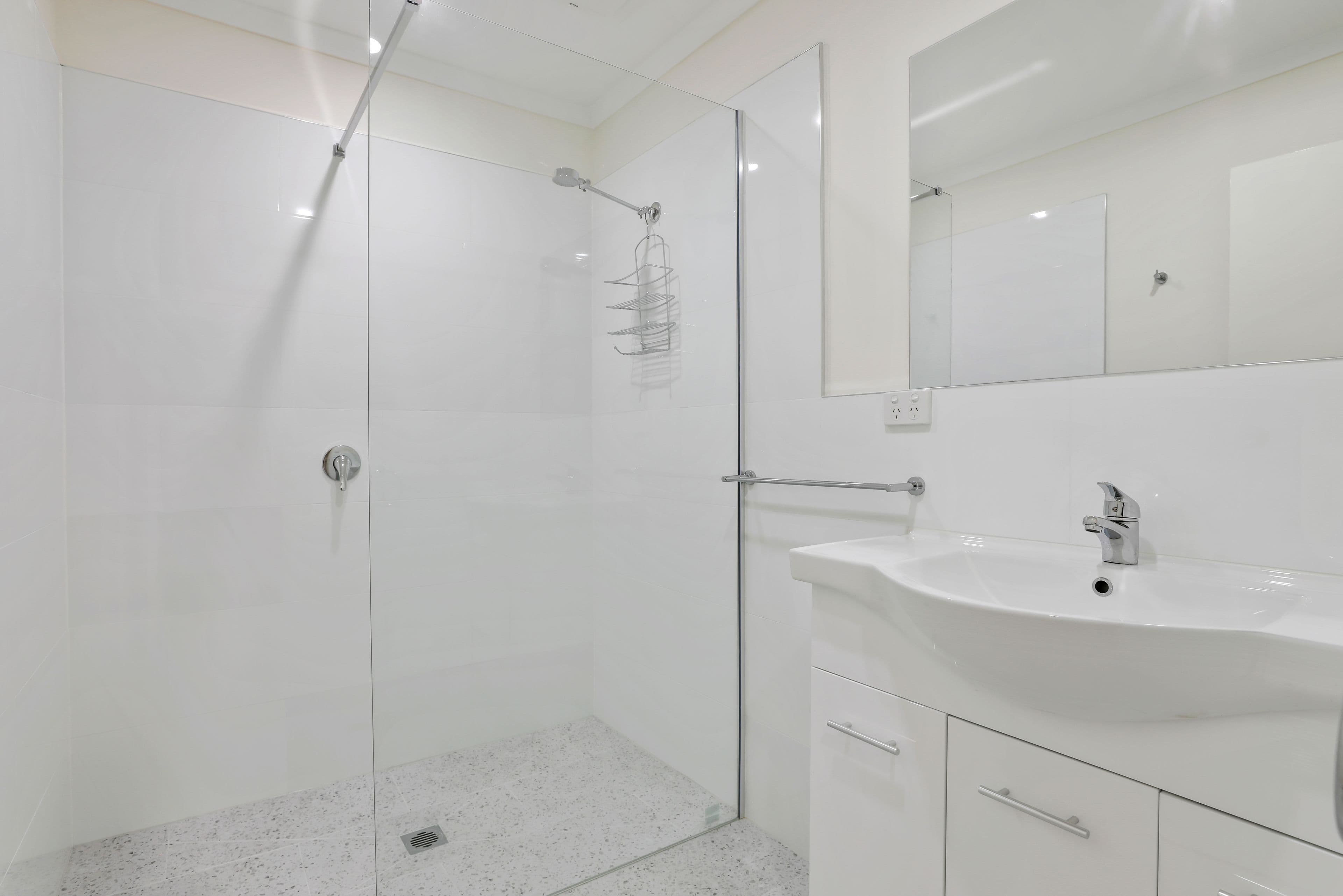 7 Salisbury Street, Berkeley, Berkeley - Thumbnail 5