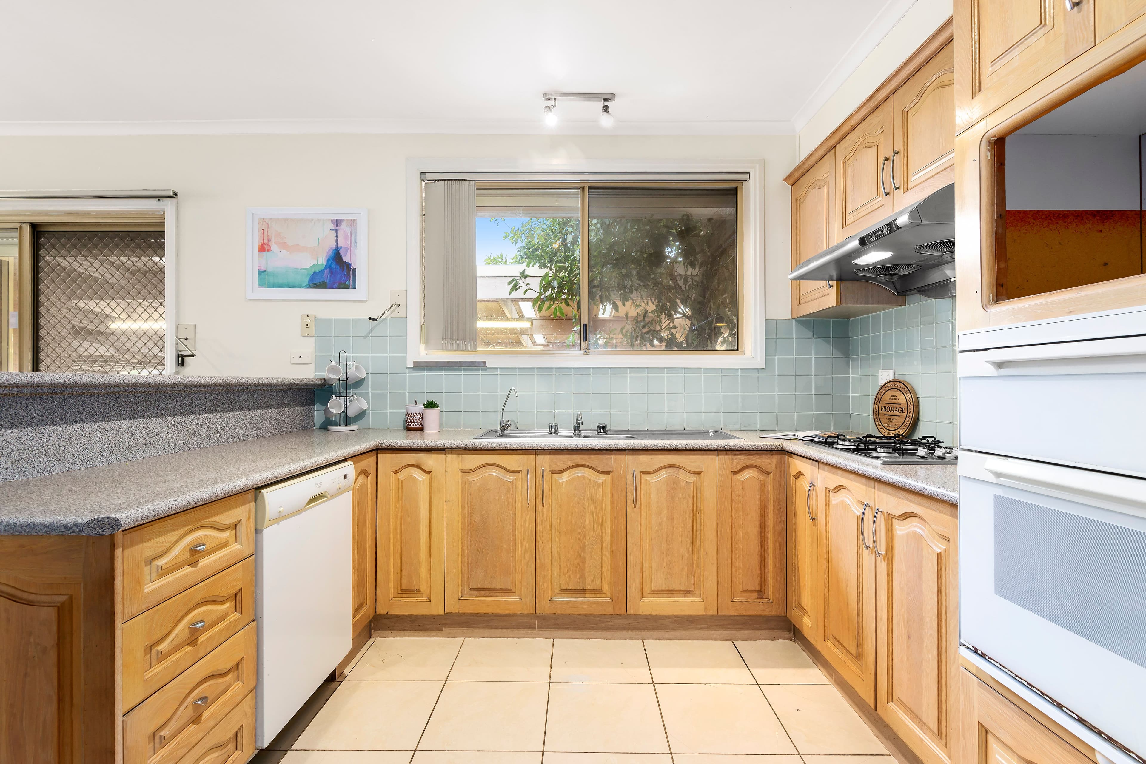 13 Bronsdon Court, Mill Park VIC 3082, Mill Park - Thumbnail 3