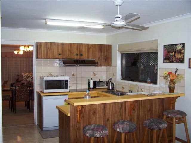 4 Ormiston Street, GLADSTONE QLD 4680, Gladstone - Thumbnail 6