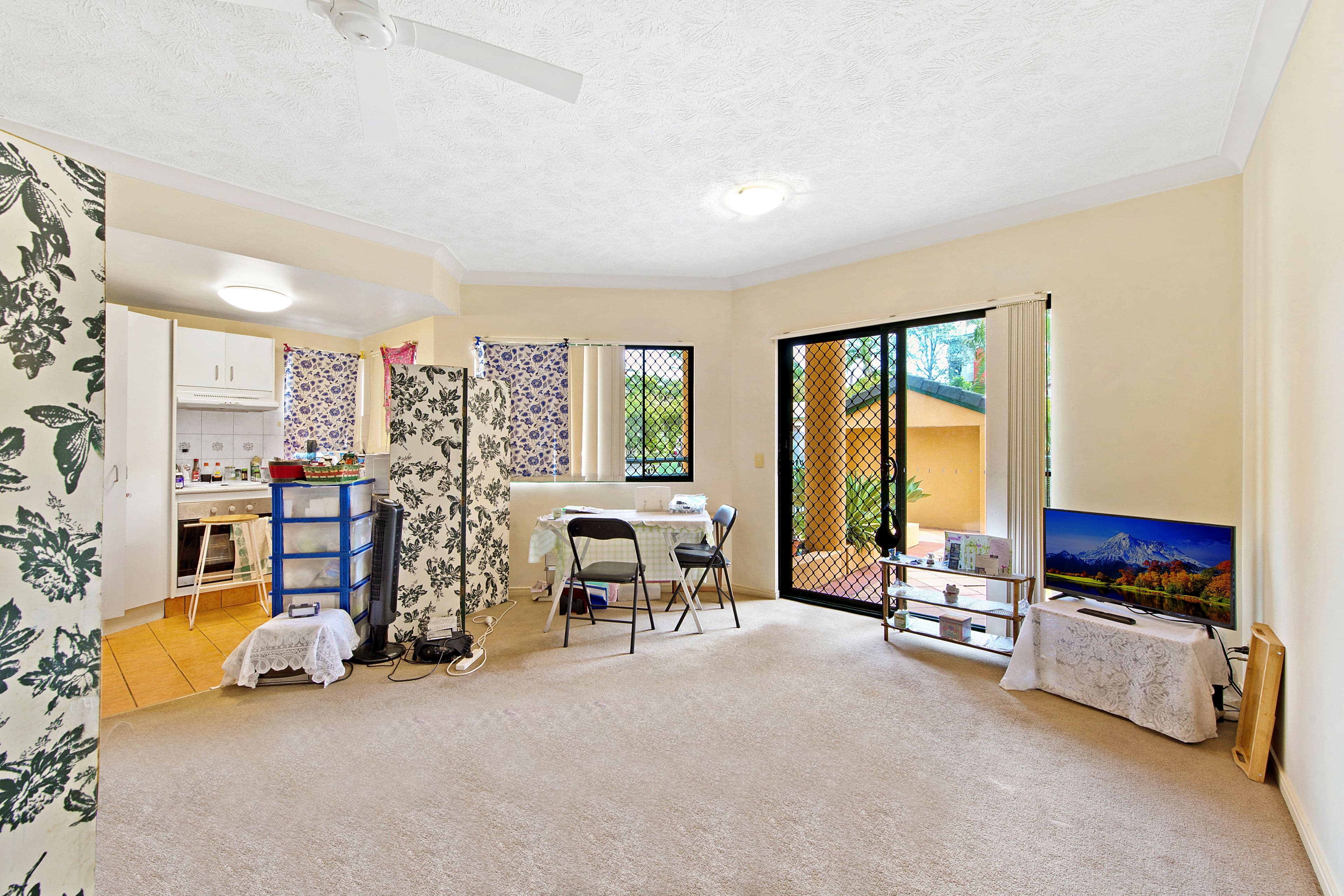 12 Spendelove Avenue, Southport QLD 4215, Southport - Thumbnail 6
