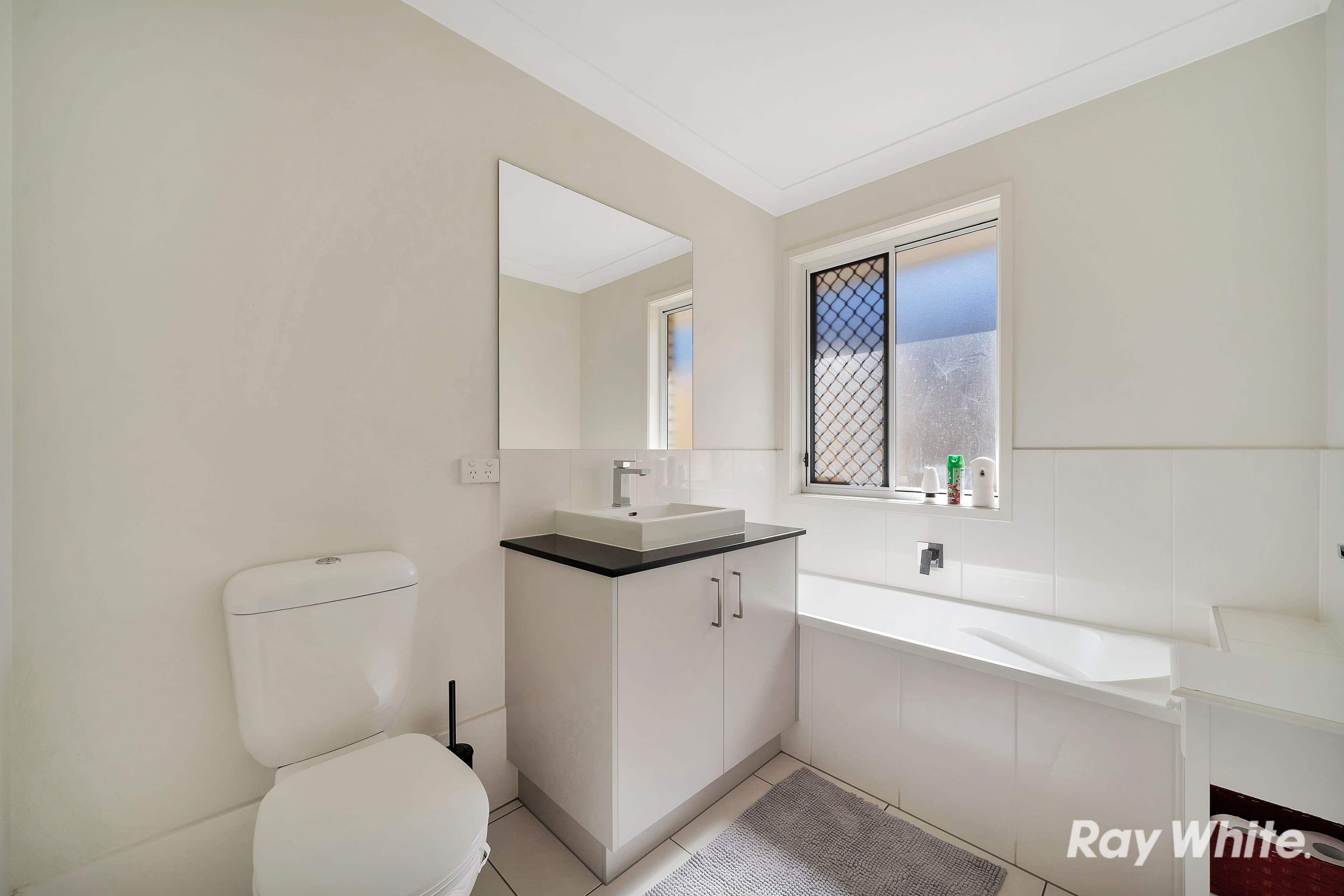 16 Foster Circuit, Hillcrest QLD 4118, Hillcrest - Thumbnail 7