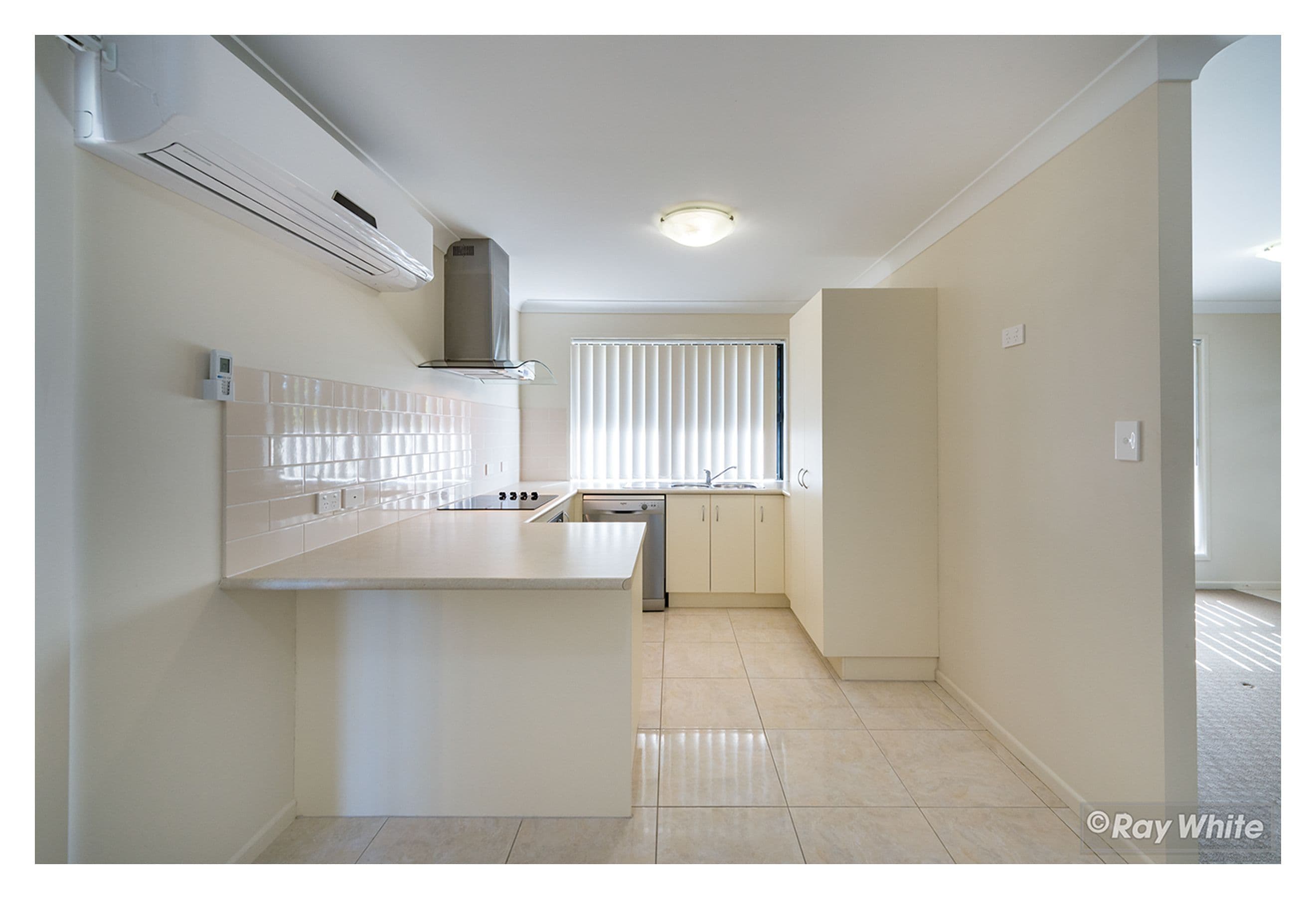 3 Jomarant Place, Kawana QLD 4701, Kawana - Thumbnail 3