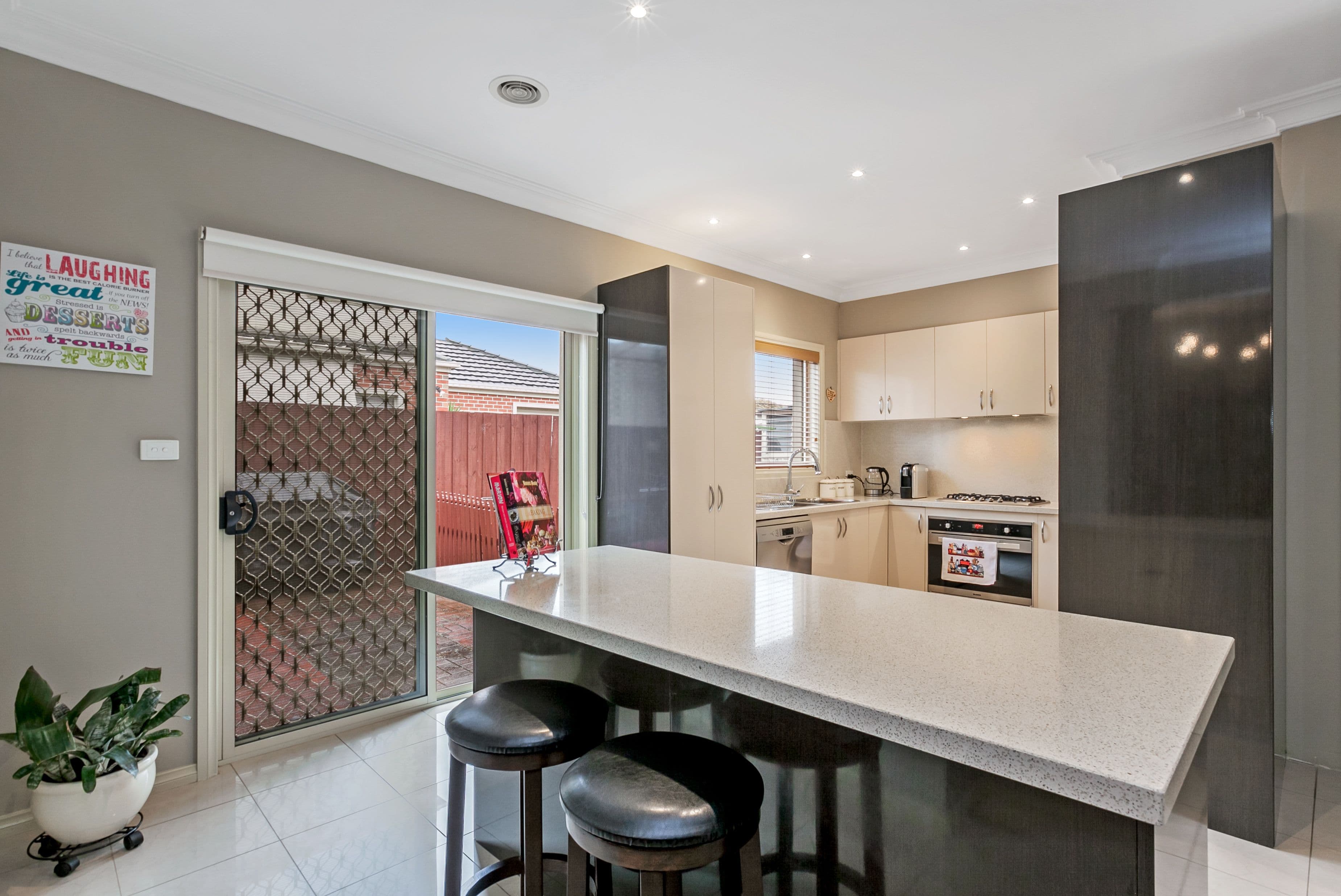 22 Tiffany Grove, South Morang VIC 3752, South Morang - Thumbnail 3