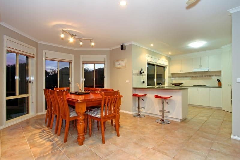 5  Waltham Drive, MORNINGTON VIC 3931, Mornington - Thumbnail 3